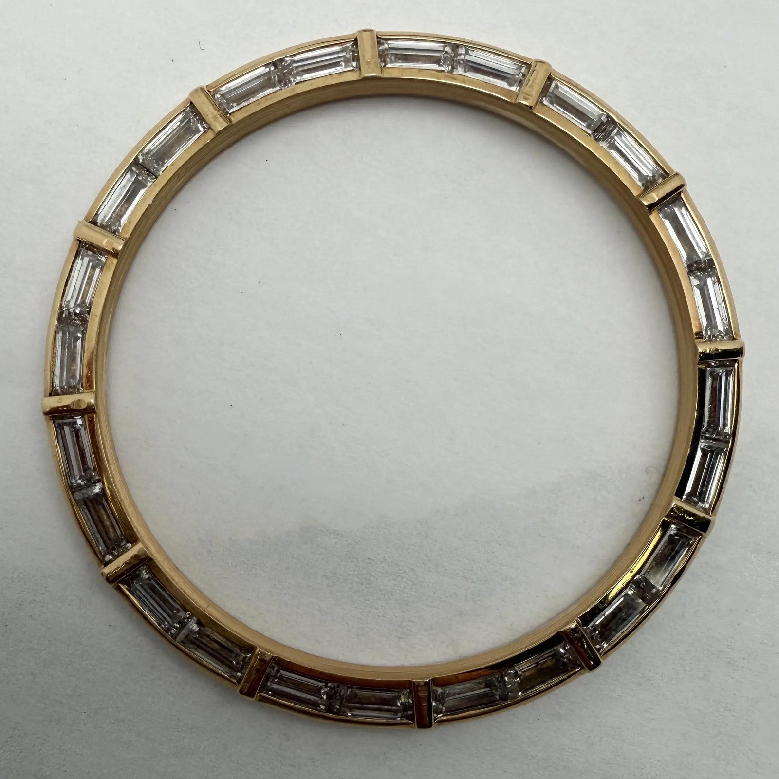 Custom 18k Yellow Gold 2.80 Ct Baguette Diamond Bezel For 19018 Models