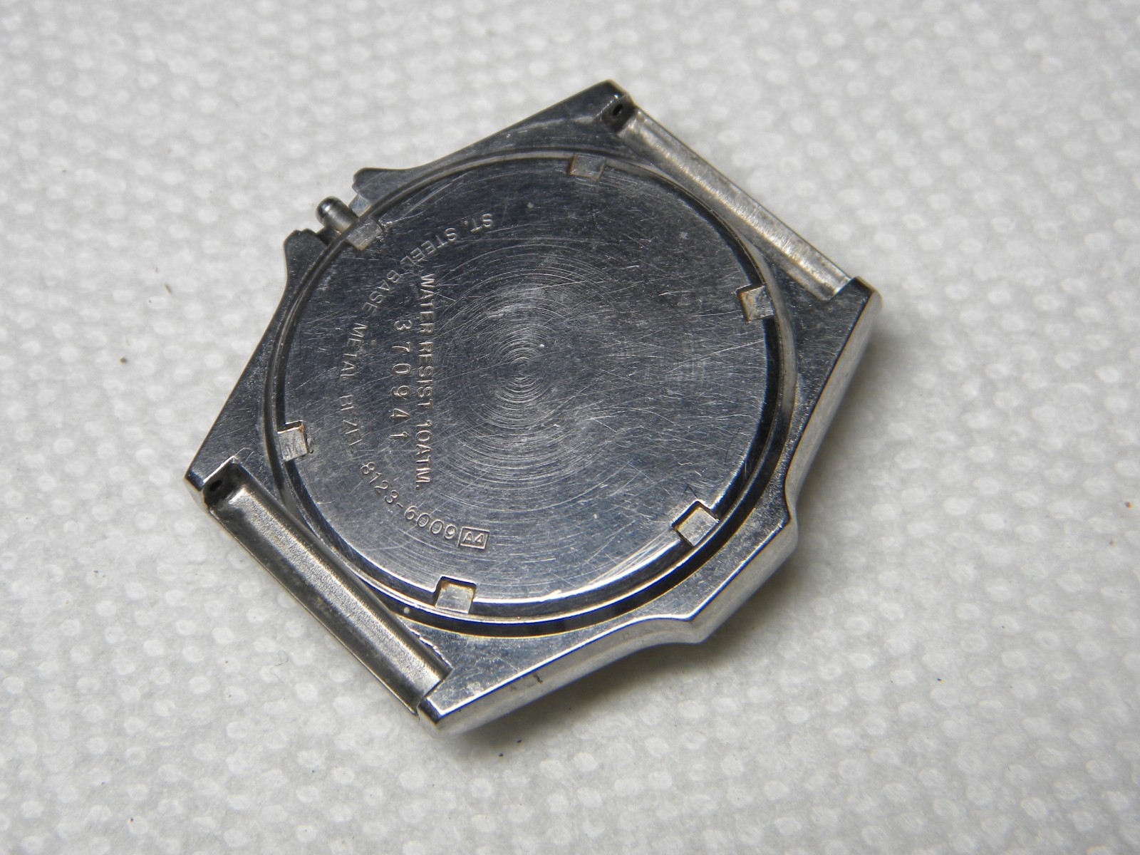 Seiko Case Quartz 8123-6009 & Seiko Quartz Wrist Watch 7N43-8A39 NoRun Parts