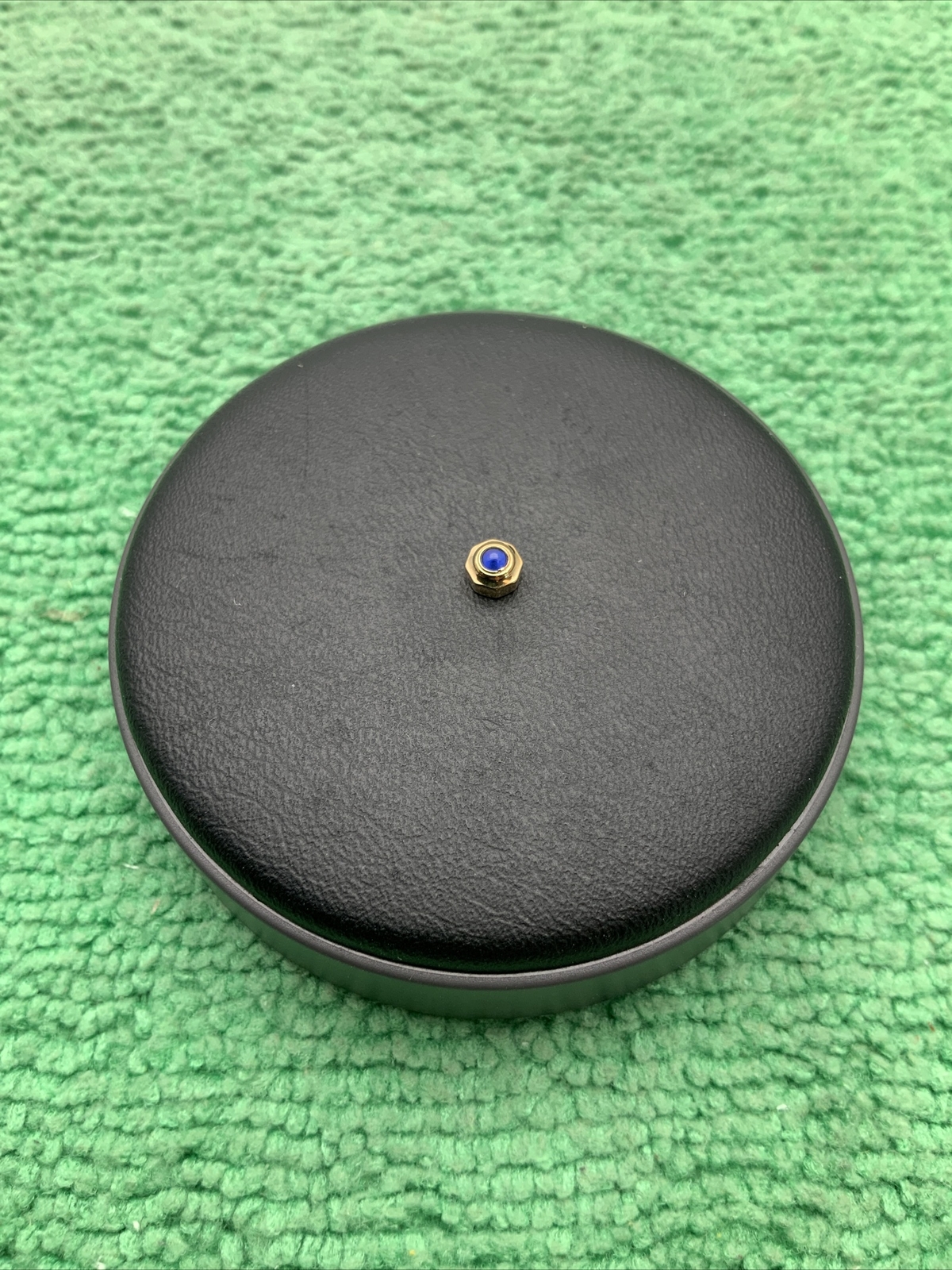 Cartier Crown Gold With Blue Stone Panther Cougar, 4.00mm, T.10, WP-4473, 069995