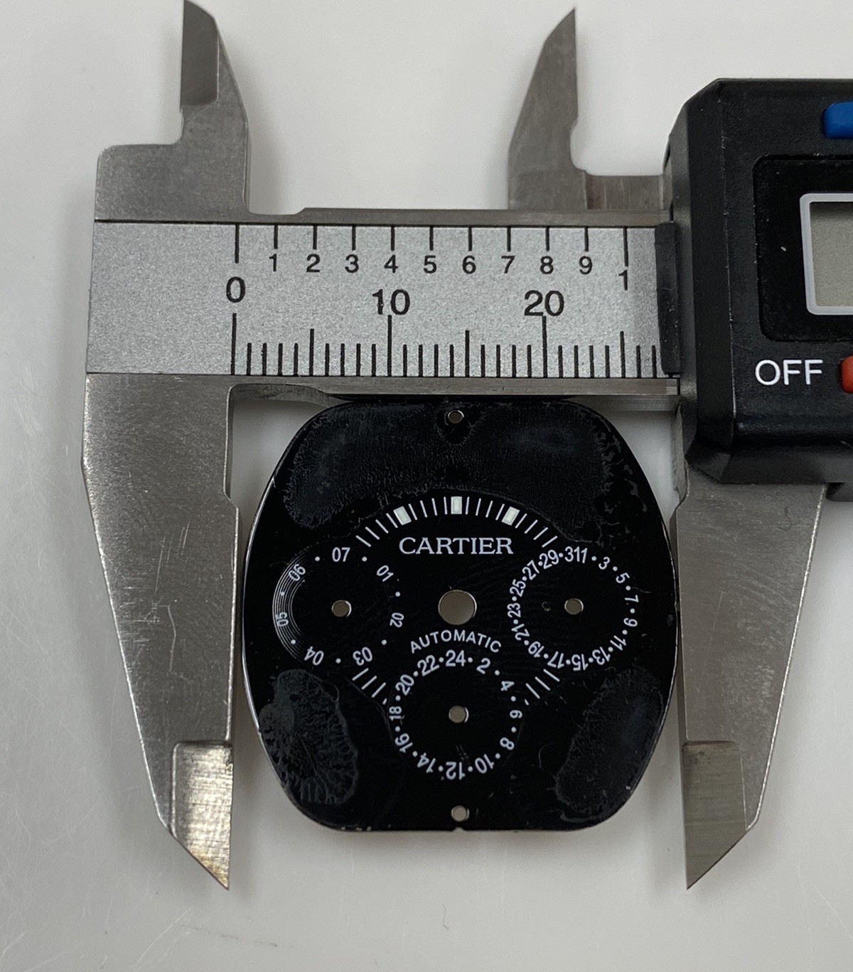 Original Cartier Roadster Chronograph 2618 Cal. 8510 Black/White Roman Dial
