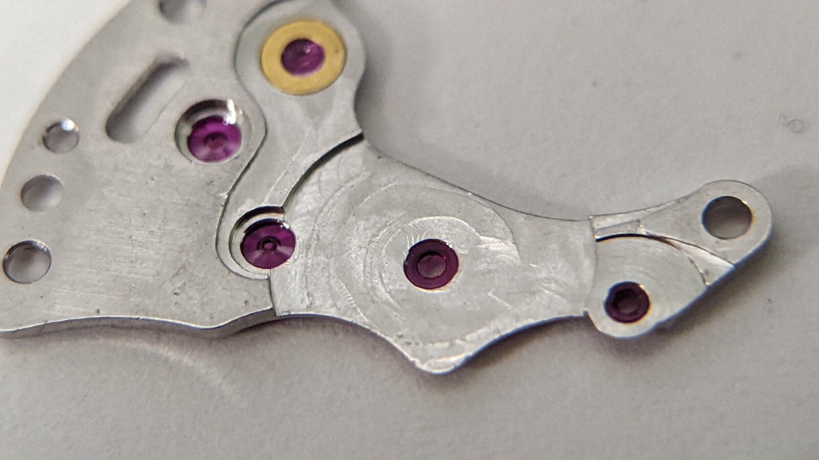 Rolex 1570 7823 1500 Series Caliber Train Wheel Bridge Pre-owned
