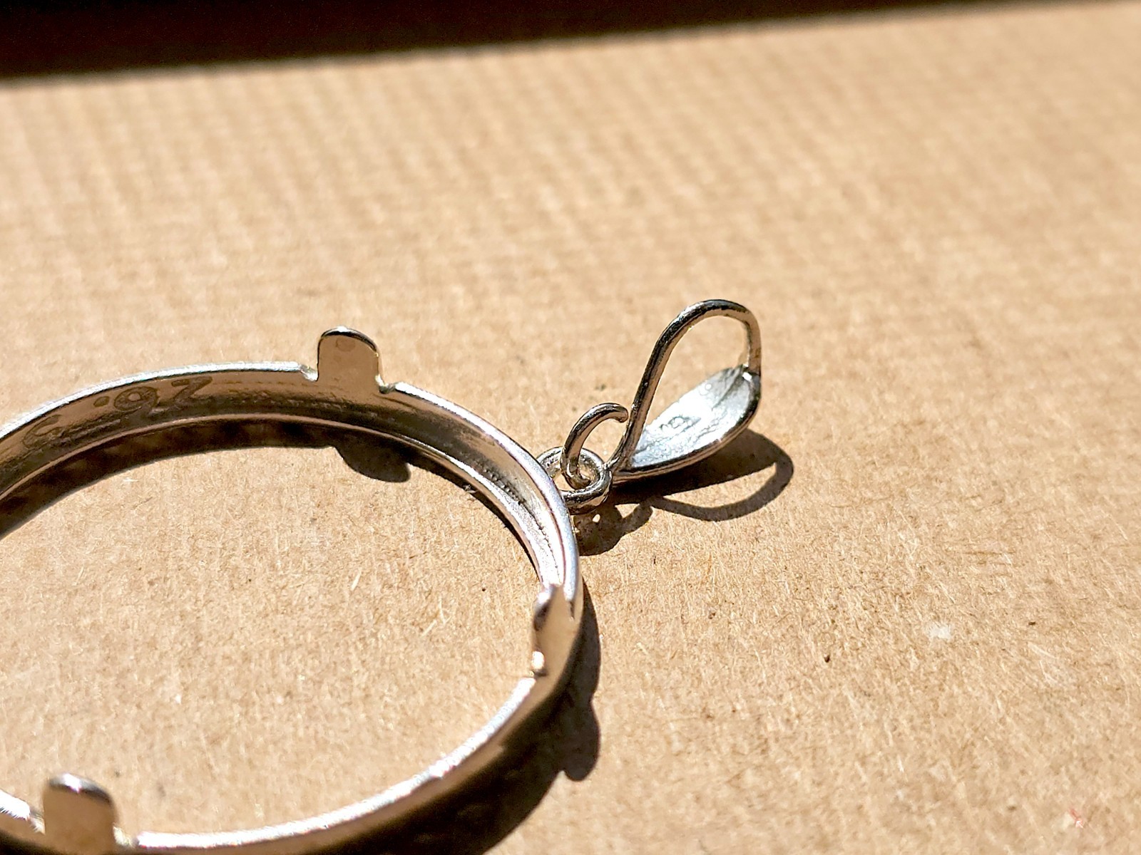 925 Sterling Silver Prong Back Diamond Cut Bezel for 26mm Coins