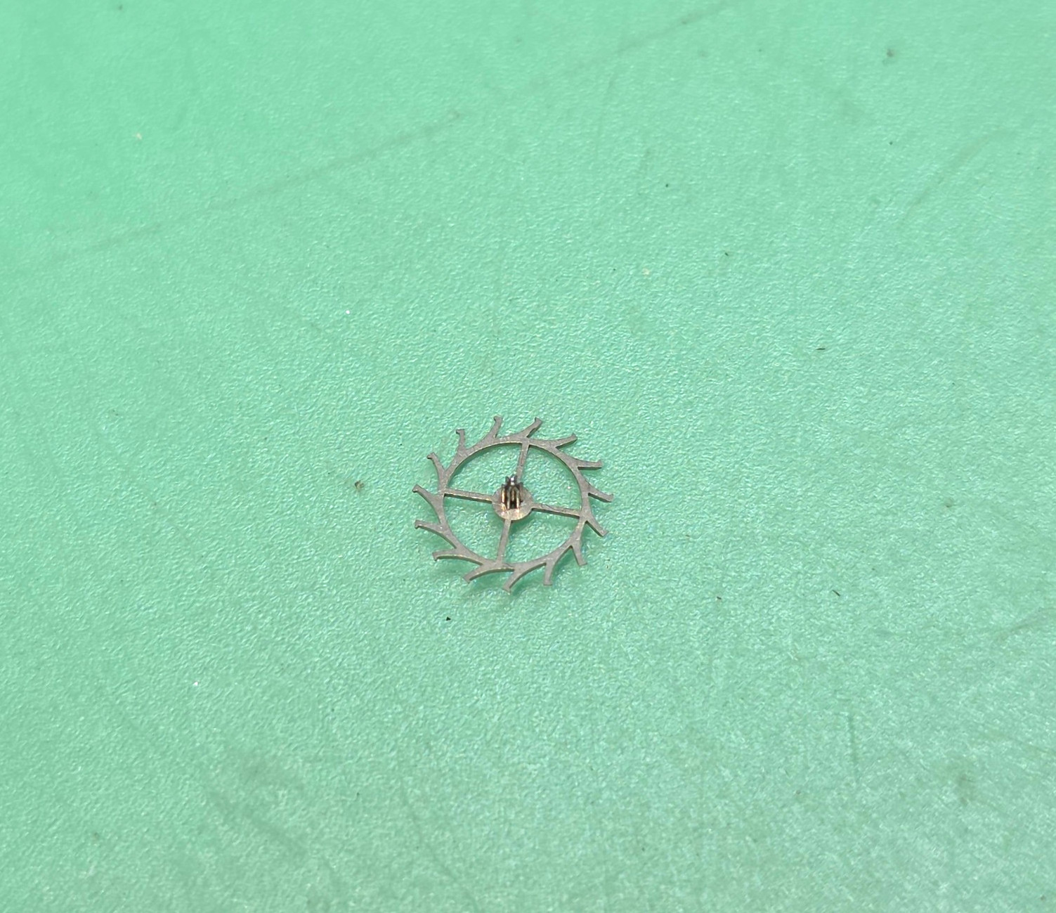 Escape Wheel Font Cal. 52 Watch Part / W70