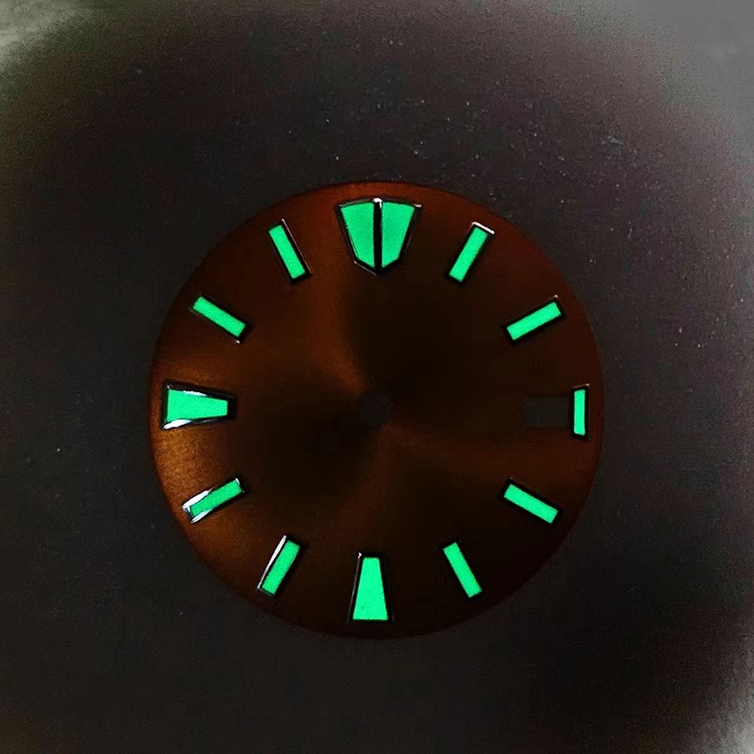 28.5MM Large Studded Sunburst Watch Dial Green Luminous for NH35/NH36 Movement