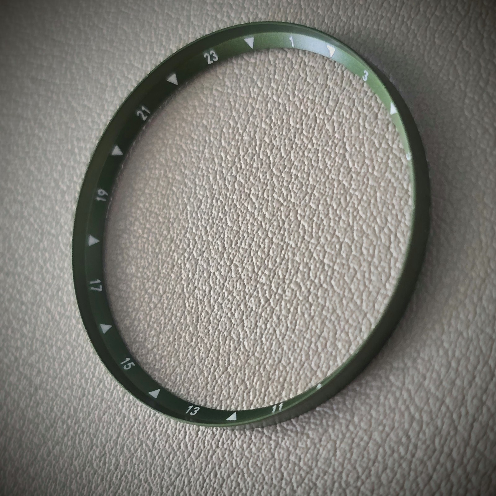 SEIKO Chapter Ring SKX007 / ANGLED GMT Army Green Brushed + White