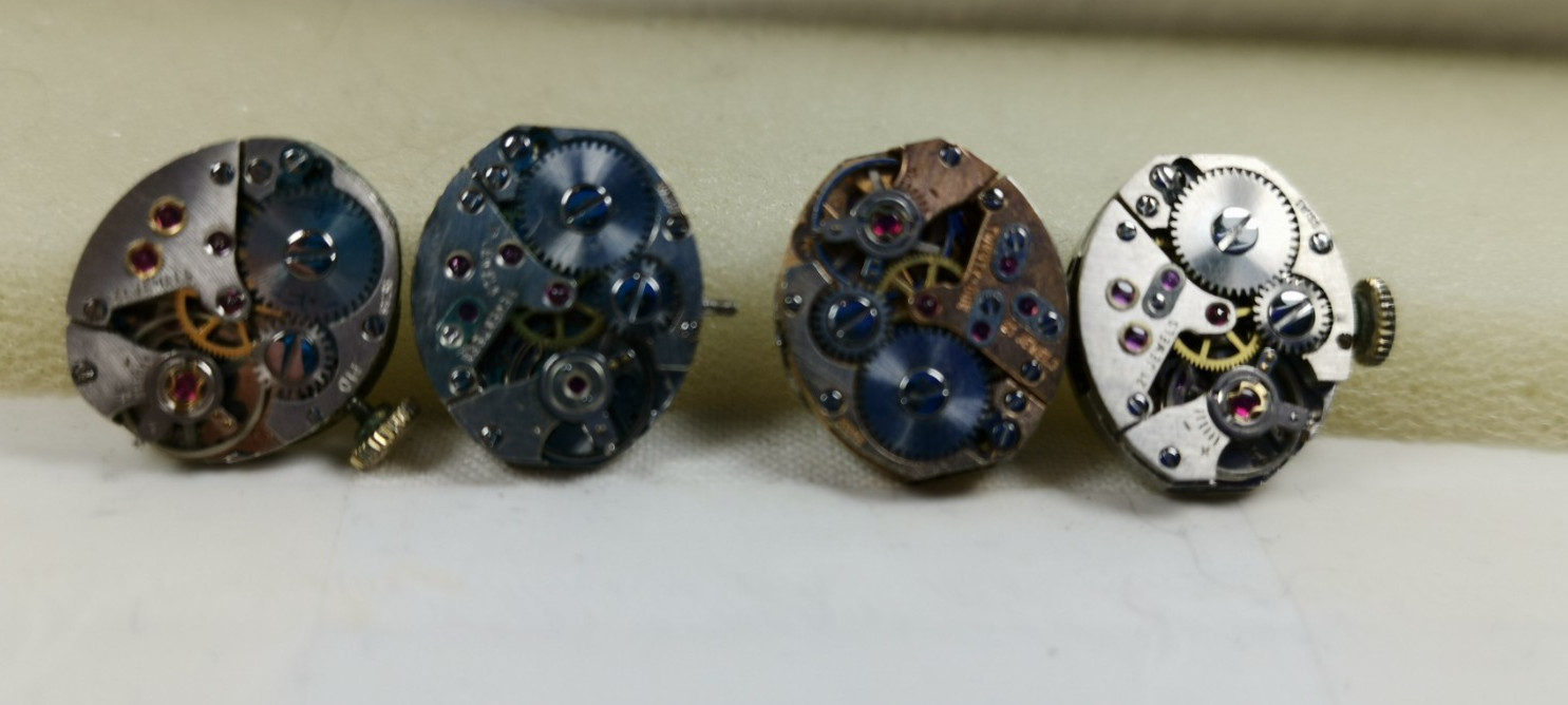 Lot 20 x AS 1677 17 J Cal. AS 1677 Swiss Wristwatch Movement Repair/Parts