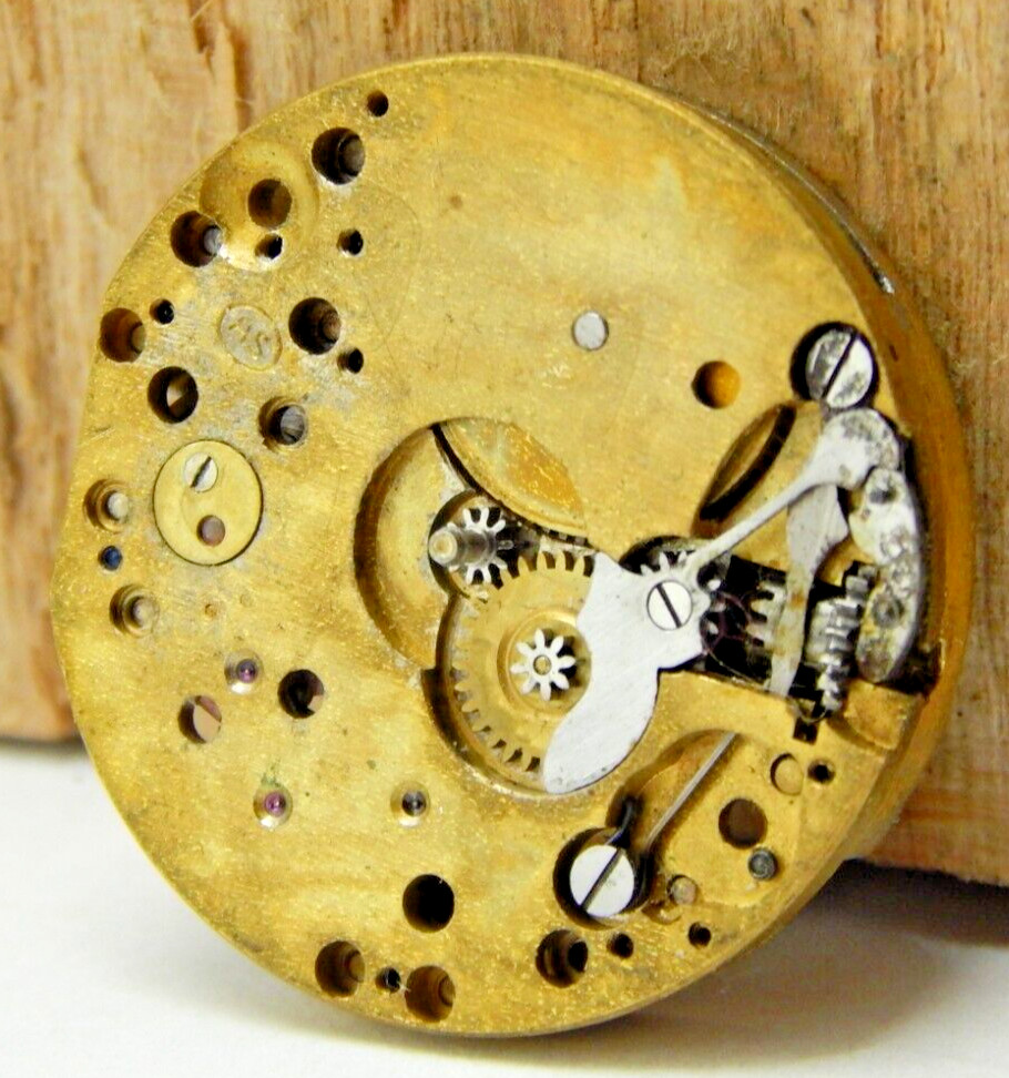 Vintage Welsam watch co 16 jewel 2 adjustment 8/0 Size gilded watch movement