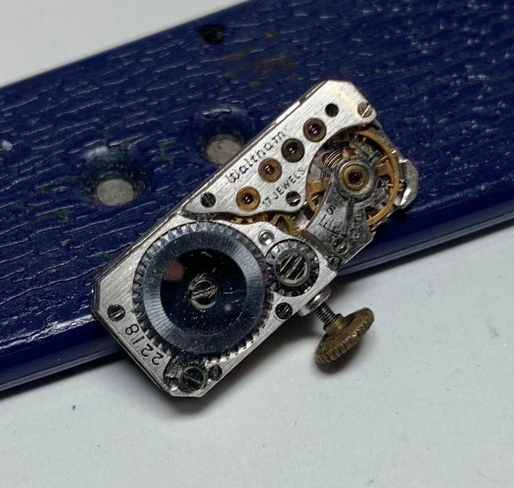 1930 Waltham USA Ladies 17 Jewels Caliber 400 Dainty Baguette Movement- 4 Parts!