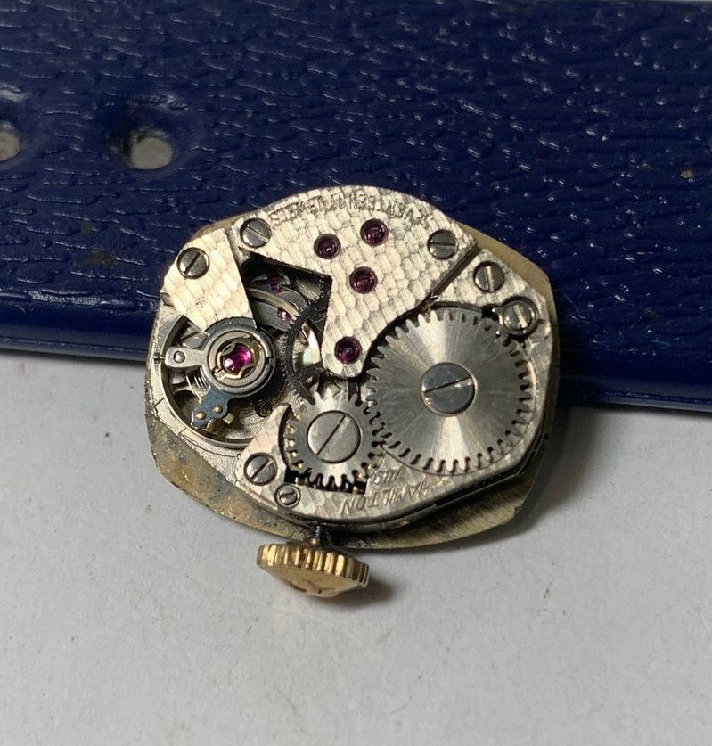 1960s Hamilton 17J Swiss Ladies Caliber 149 Wind Up Mov’t, Dial & Hands RUNS !!