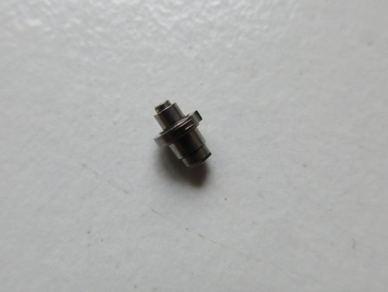 FE France Ebauche Cupillard 10½”‘ 11½”‘ cal. 233-60 watch movement part – choose