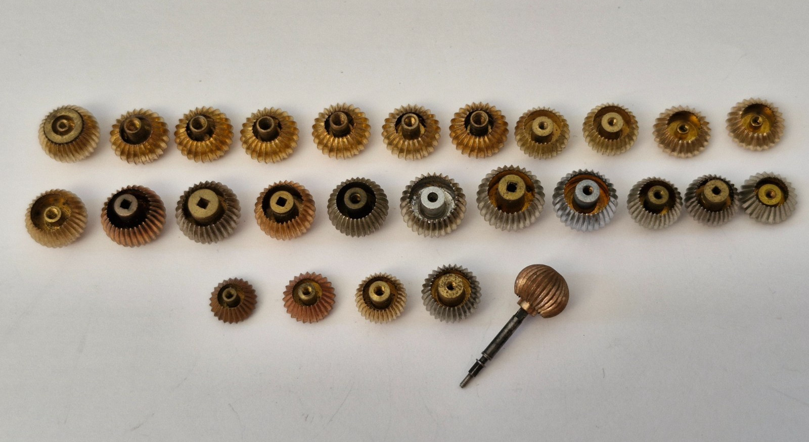 27 x Assorted Various Finish Fluted ‘Onion’ Vintage Pocket Watch Crowns 7mm-10mm
