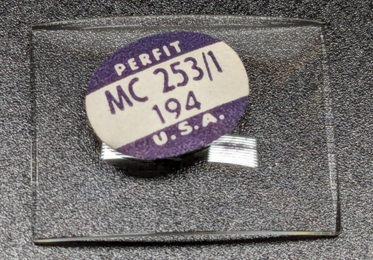 NOS Perfit Mineral / Glass Rectangular Watch Crystal MC 253/1 194 25.3 x 19.4 MM