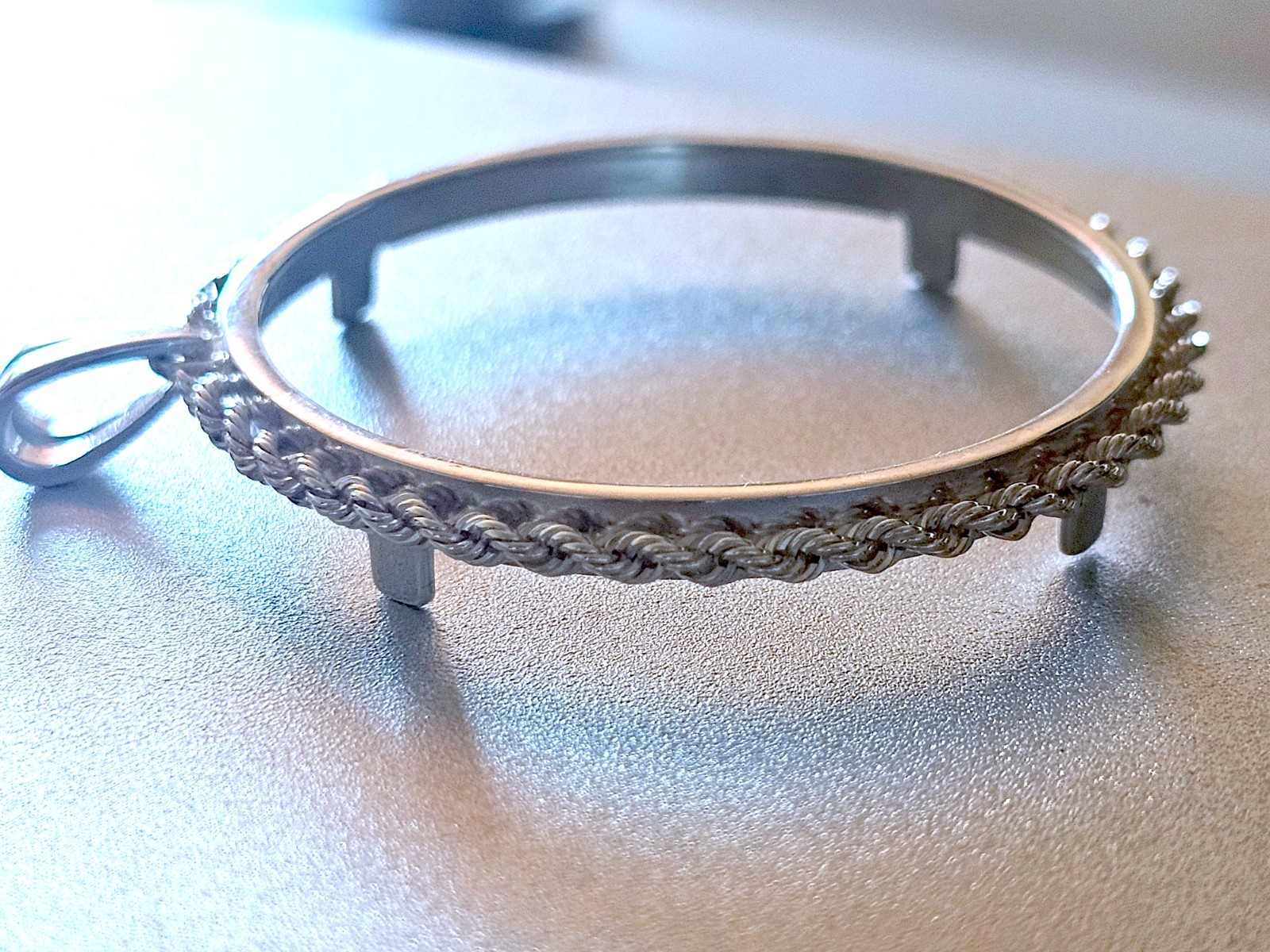 925 Sterling Silver Rope Edge Bezel for 39mm 1 oz Silver Rounds Casino Chips