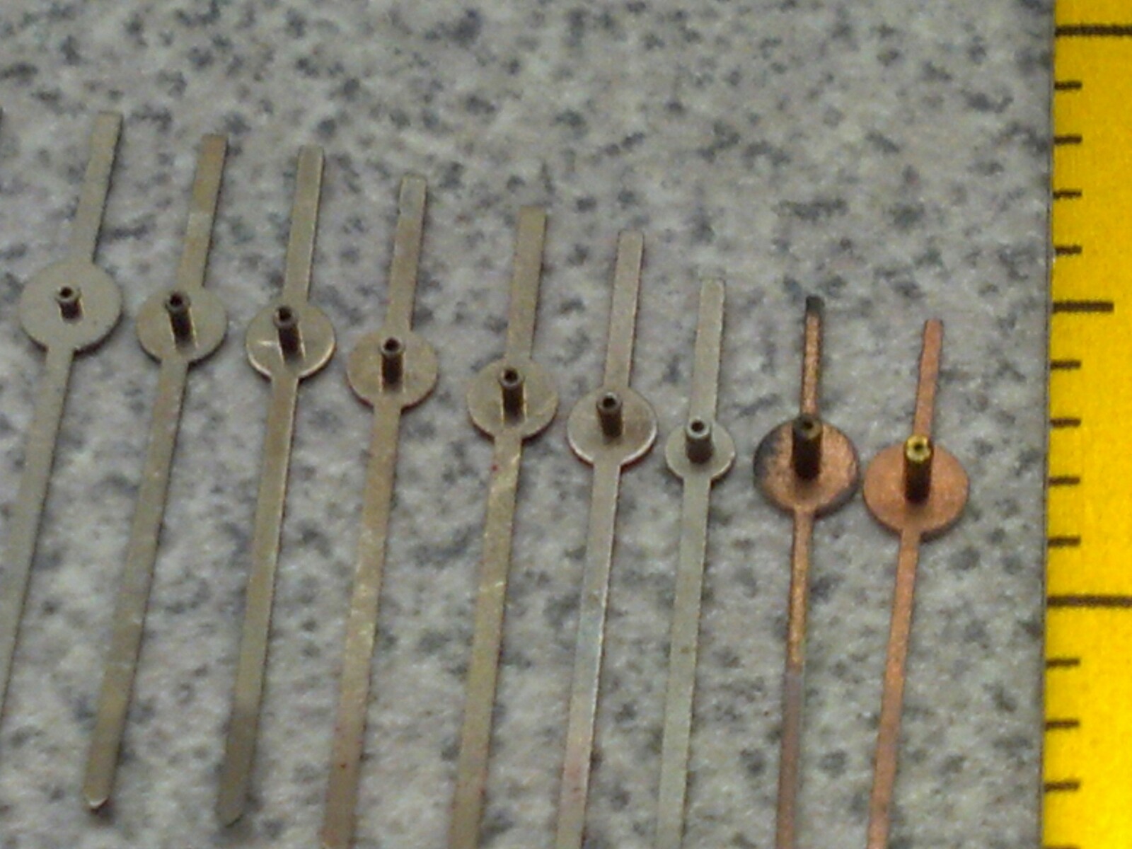 Lot Of 10 Vintage NOS Painted Ctr/Sweep Second Hands-Most Fit .18 Pinion