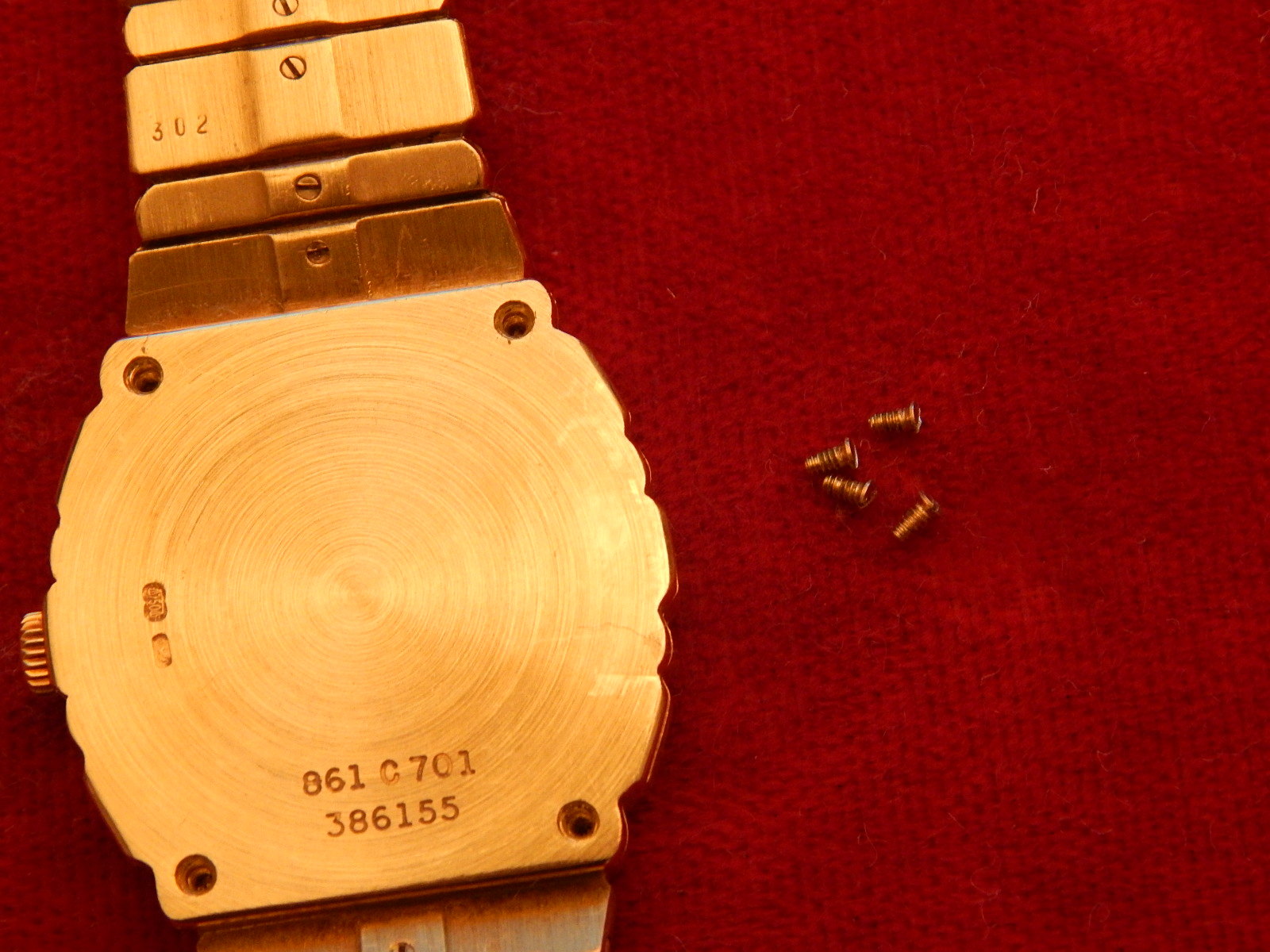 100% PIAGET POLO FULL 18K YELLOW GOLD SCREW SET FOR 23MM LADIES RONDE POLO