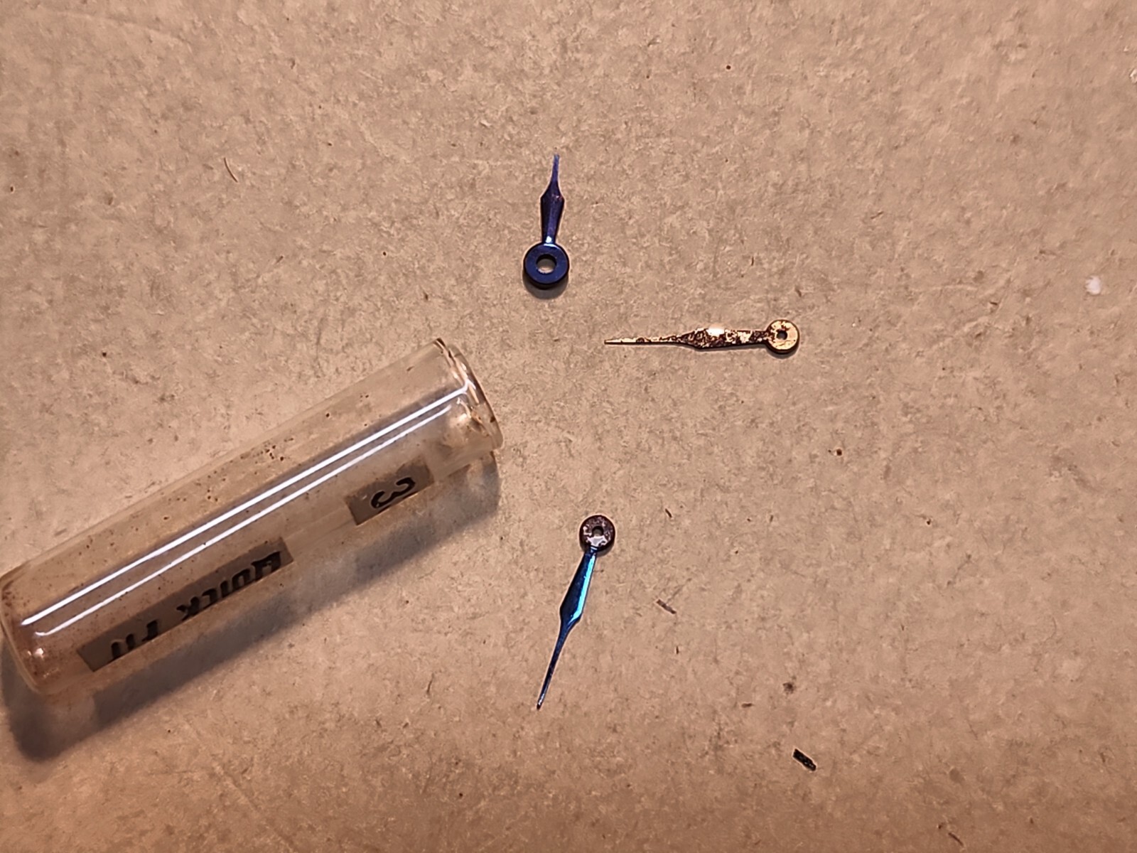 Quick Fit H & M Hand Assortment No. 835 Dart Pattern 3-10 Ligne Blue & Gilt