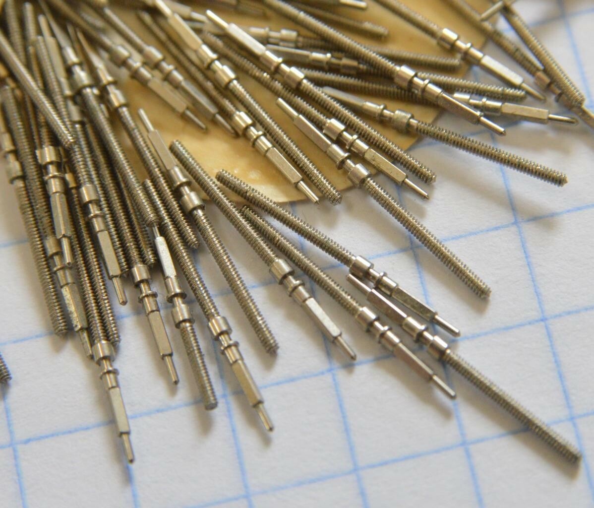 Lot of (5) NOS Hamilton Watch WINDING STEMS Parts Material, cal. 681
