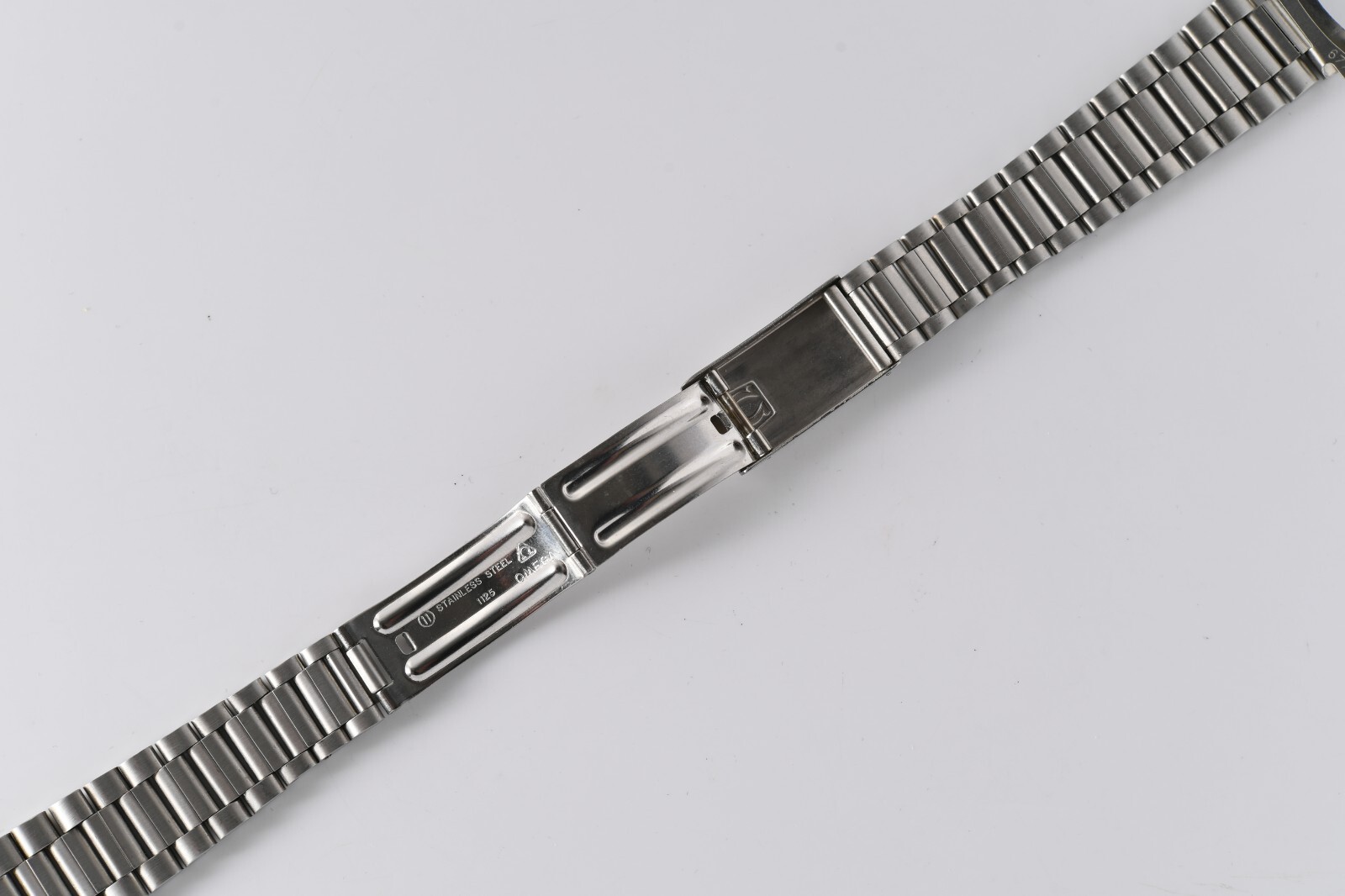 Genuine Omega Bracelet Stainless Steel 1125 677 End Links 20mm 6.75 Inches NEW
