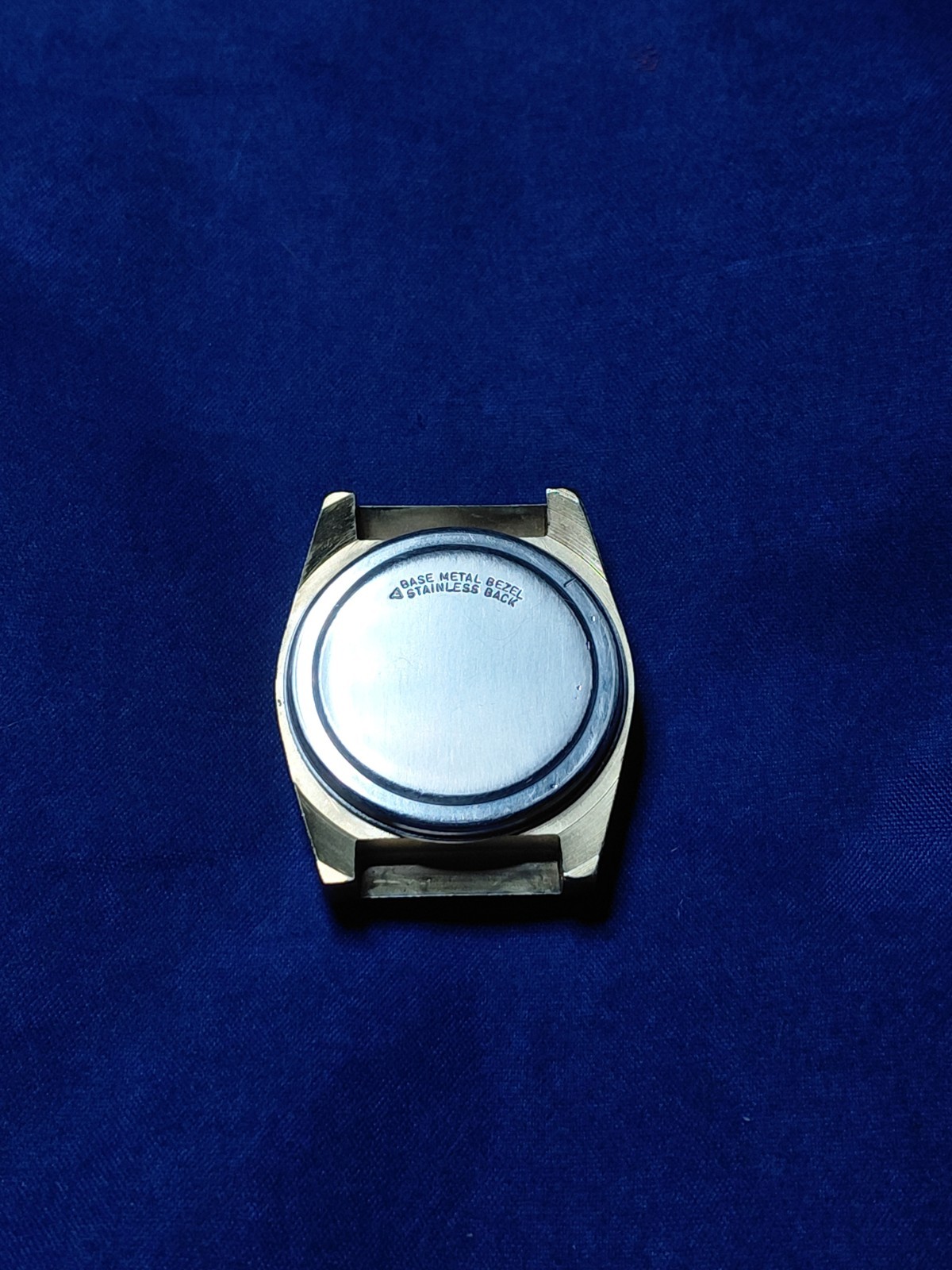 Empty Men’s Goldtone Red LED Screen Watch Case w/Band *Only * Very Clean
