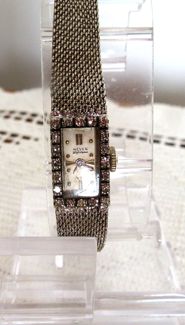 LADY MEYER G.F. CASE WITH 20.1PT. DIAMOND APPR WEIGHT STEEL BACK 17 JEWEL
