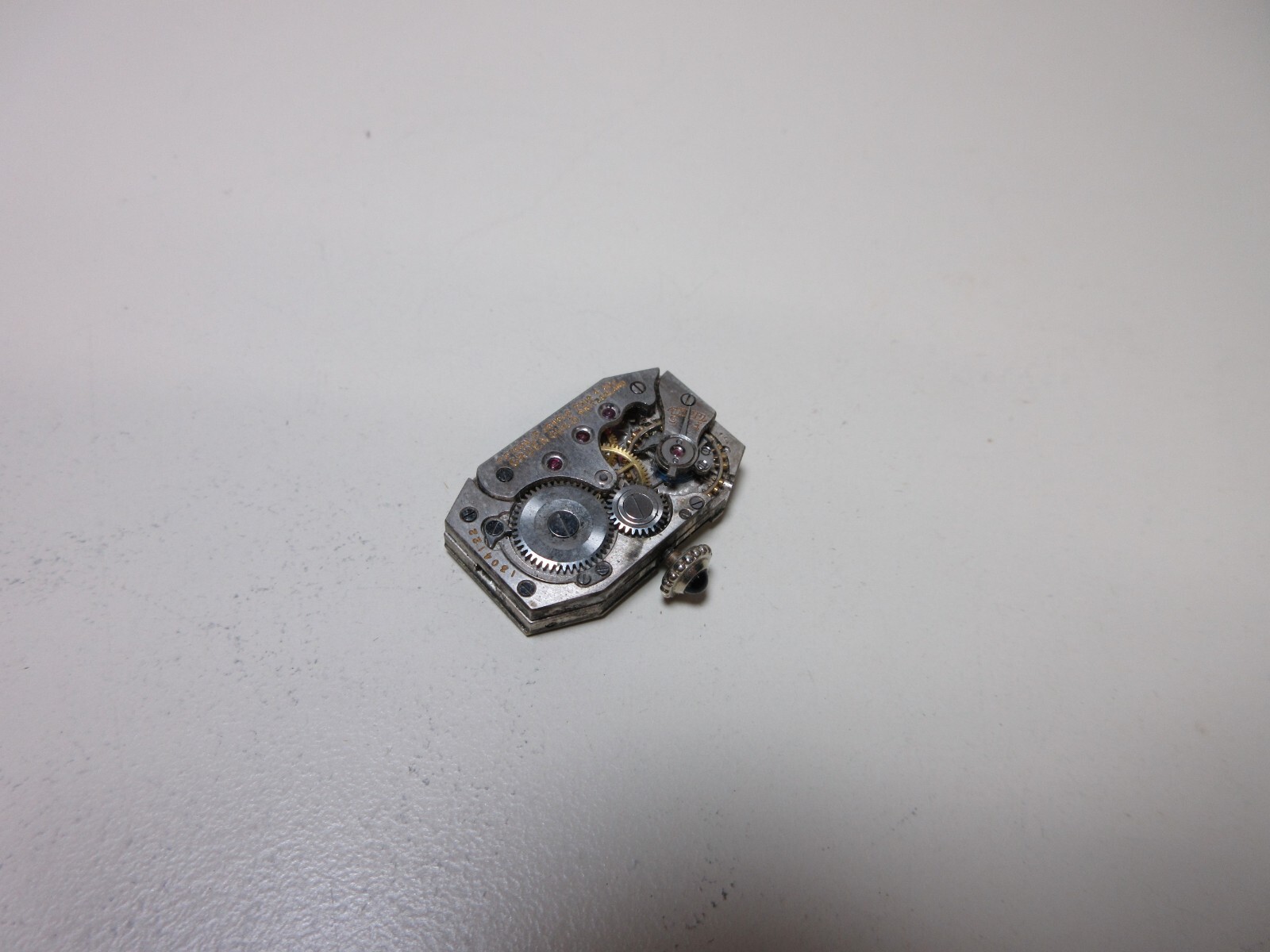 VINTAGE GRUEN WATCH 153 MOVEMENT WATCHMAKER #83
