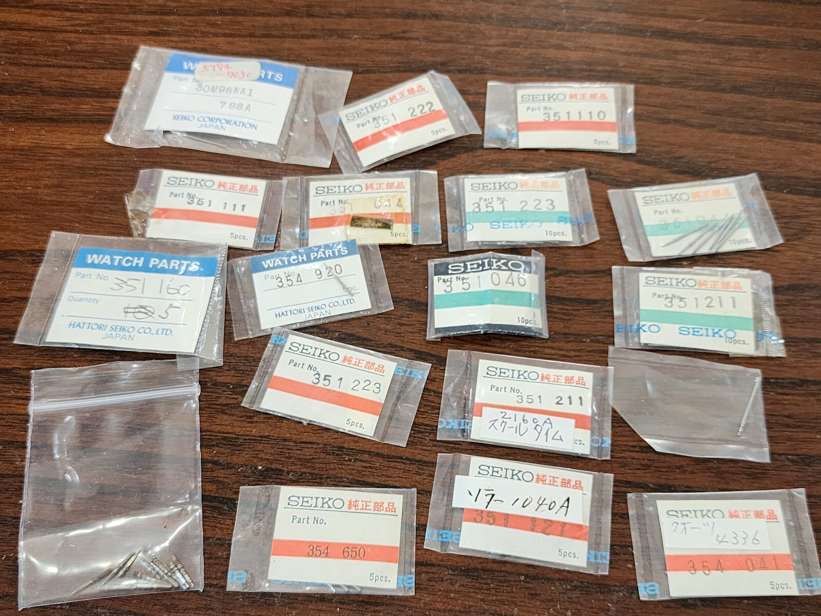 Large Assorted Seiko stem 351 354 Lot Watchmaker Unsorted 1970 1980 1990