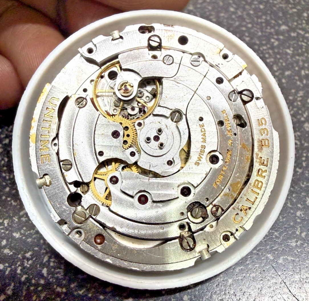 Orig Breitling calibre b35 Movement INCOMPLETE NON WORKING FOR PARTS DAMAGED