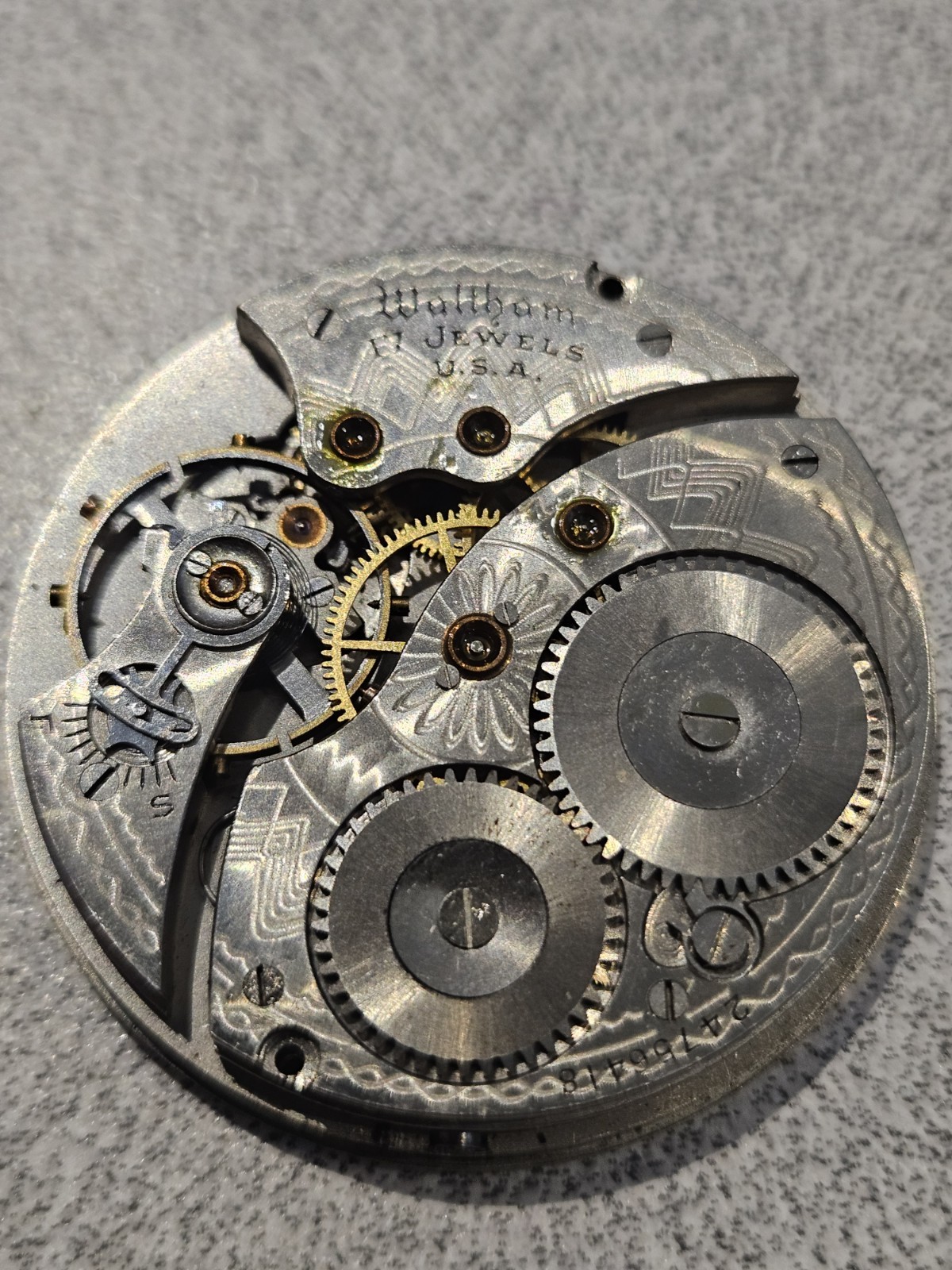 Waltham Grade 225 12s 17J Pocket Watch Movement + Dial c.1924 RUNS/Stops AS-IS