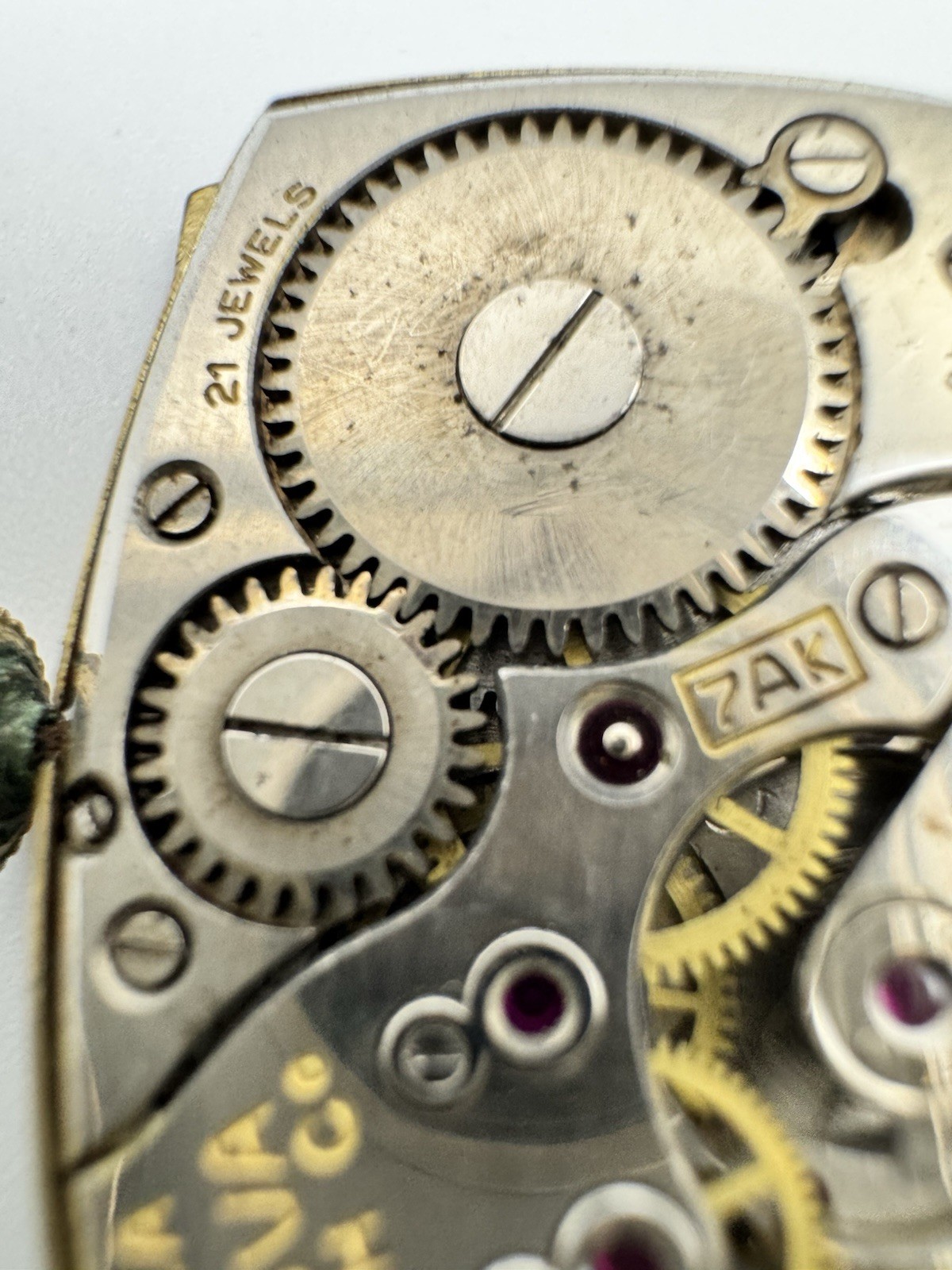 Vintage Bulova 7AK 21 jewel wrist watch movement with stem & crown