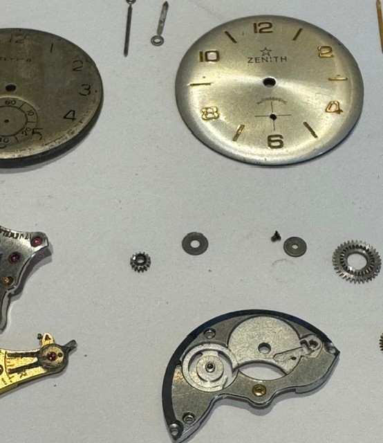 Zenith 126 21 Parts 2 Dials 5 Hands Great Condition