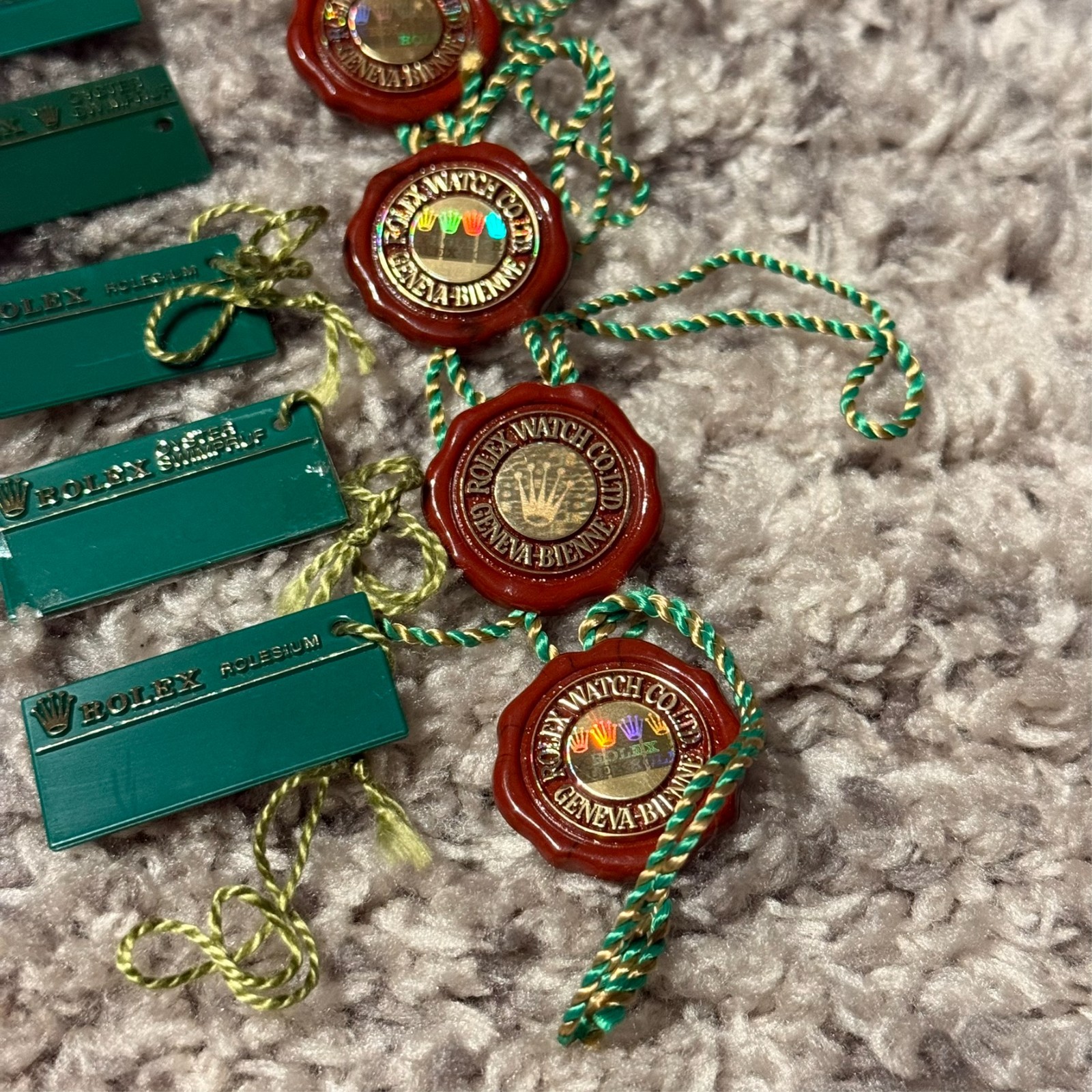 [100% authentic] ROLEX Red Crown Hang Tag & Green Hang Tag 11-Piece Set