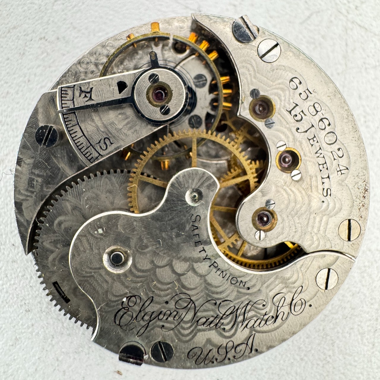 Antique 0s 1897 Elgin 15J Mechanical Hunter Pocket Watch Movement 130 USA Runs