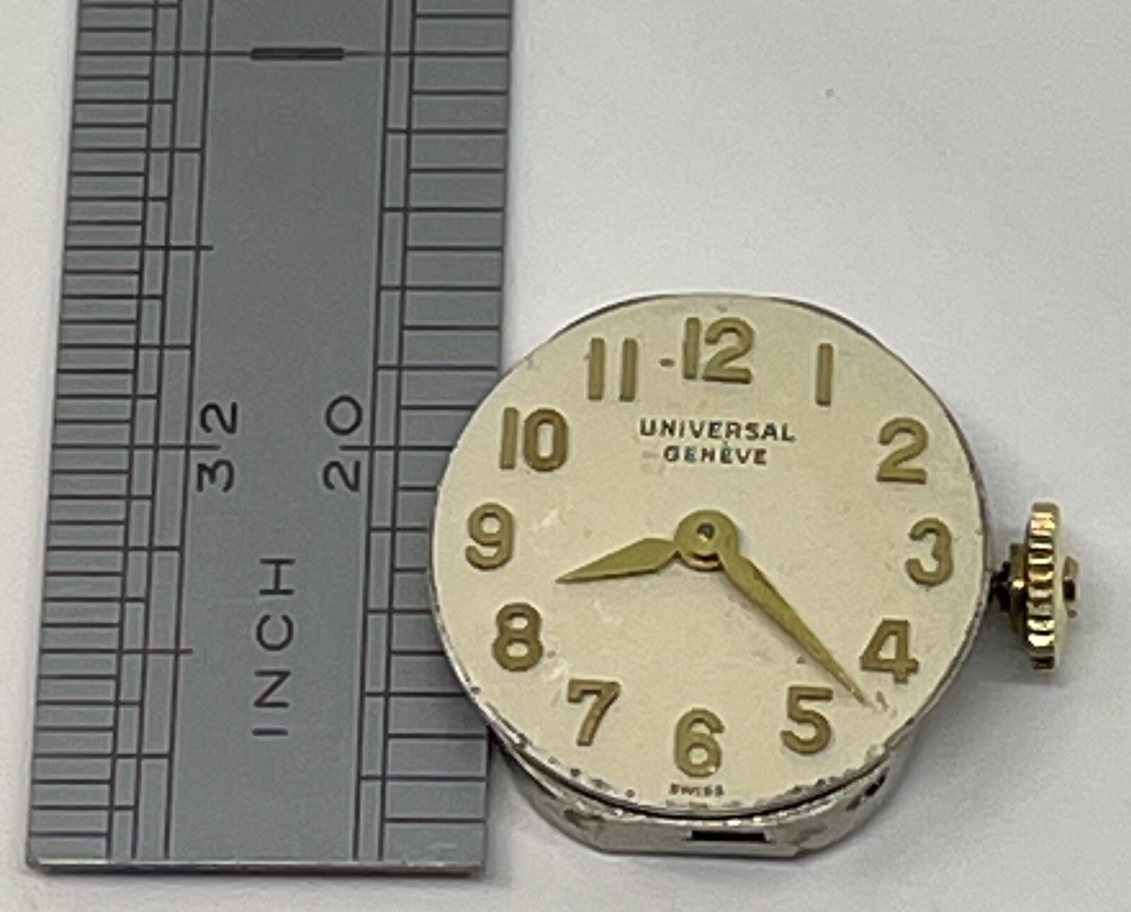 UNIVERSAL GENEVE MOVEMENT Swiss 17 Jewels Runs
