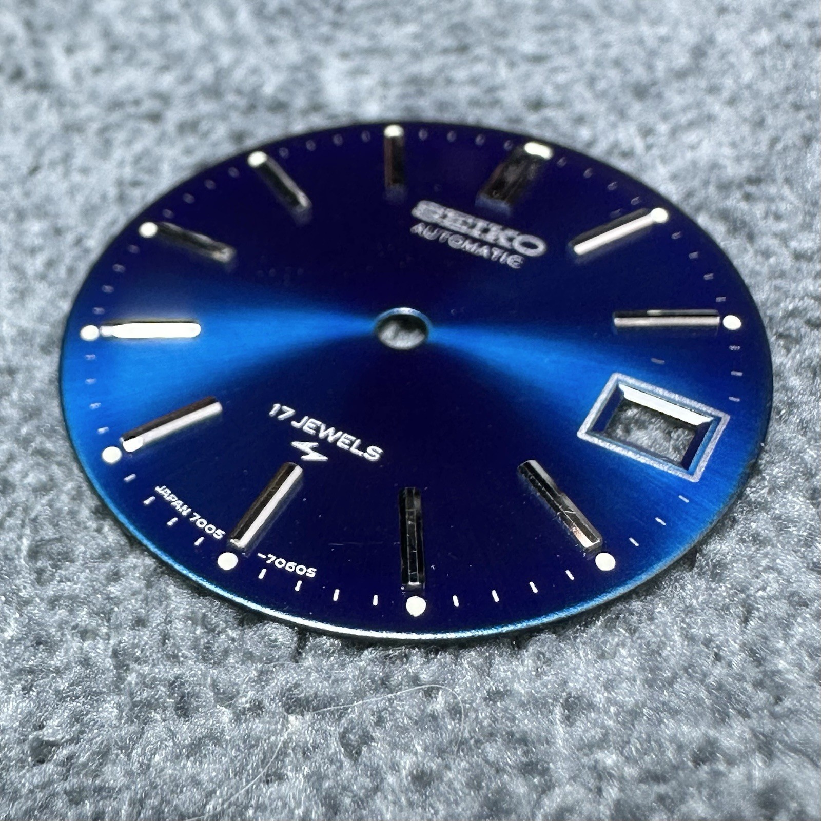 GENUINE NEW OLD STOCK DIAL FOR VINTAGE SEIKO 7005-7070 7005-7072 BLUE