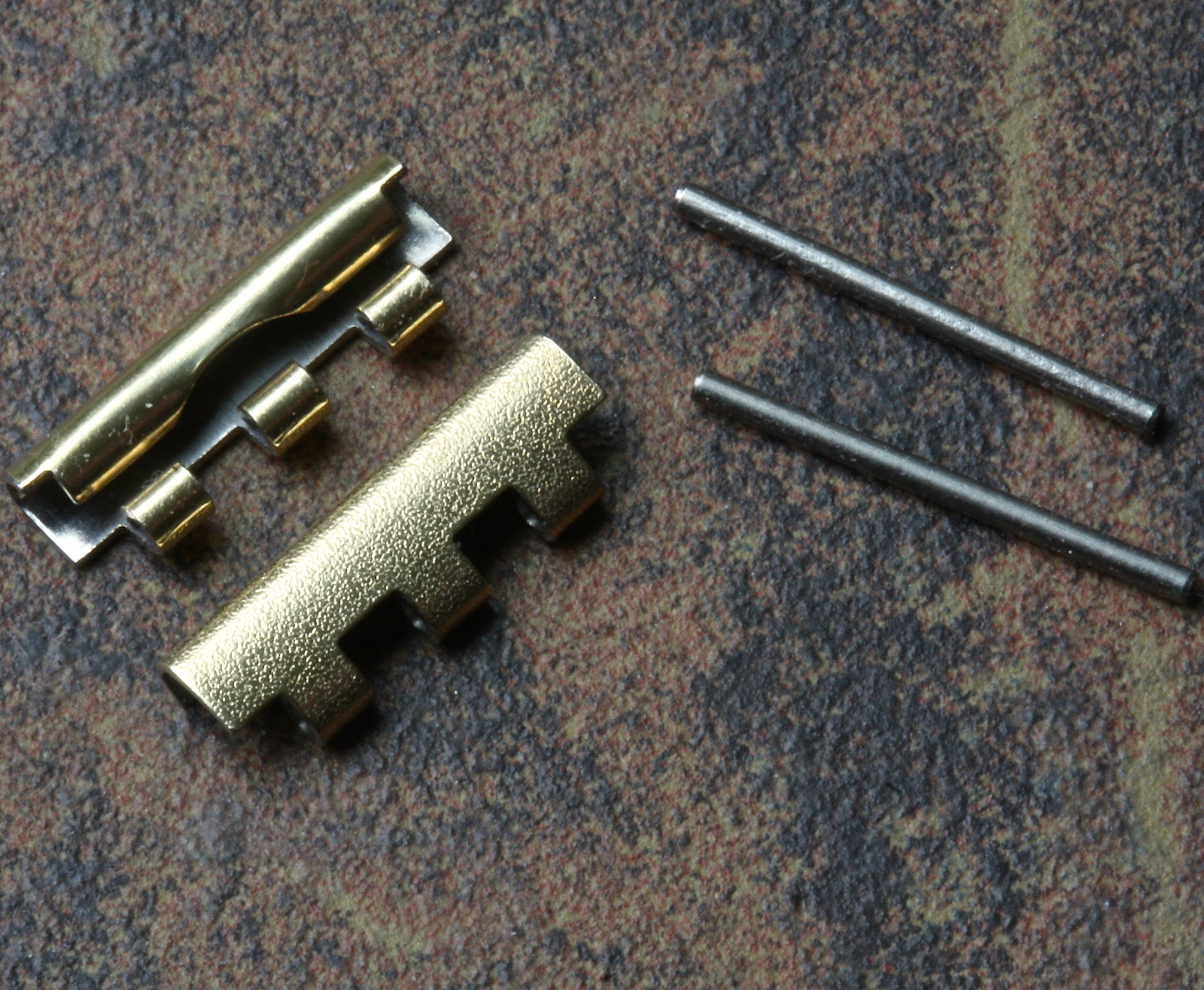 Gold frosted finish 17mm end pieces for 7-row NSA band vintage watch bracelet