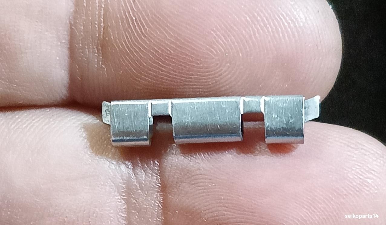 GENUINE USED END LINK PIECE SEIKO 6117-8000 6117-8009 6106-8100 6106-8109