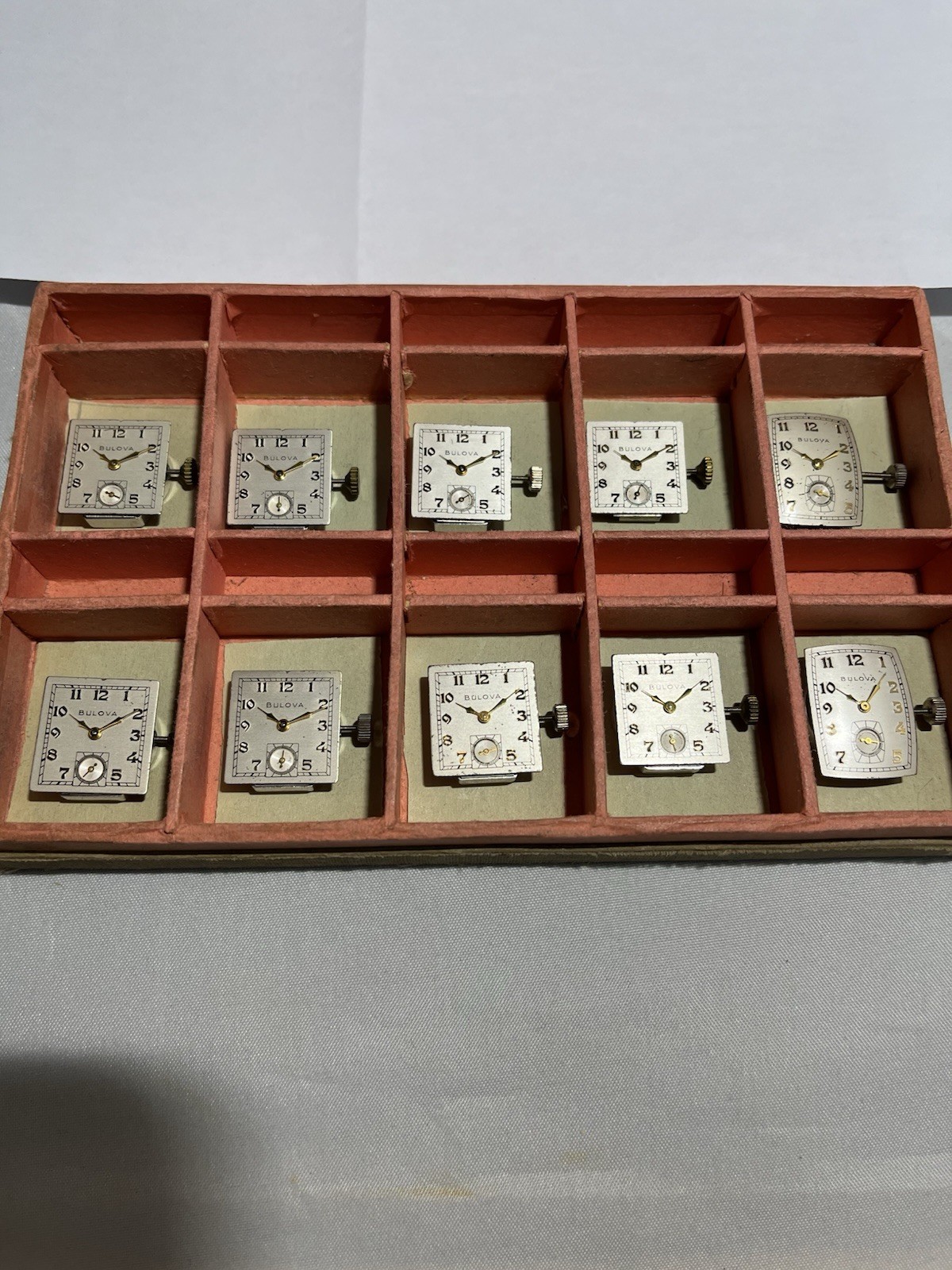 Bulova 8AE Movement, 17 Jewel, N.O.S., Not Running
