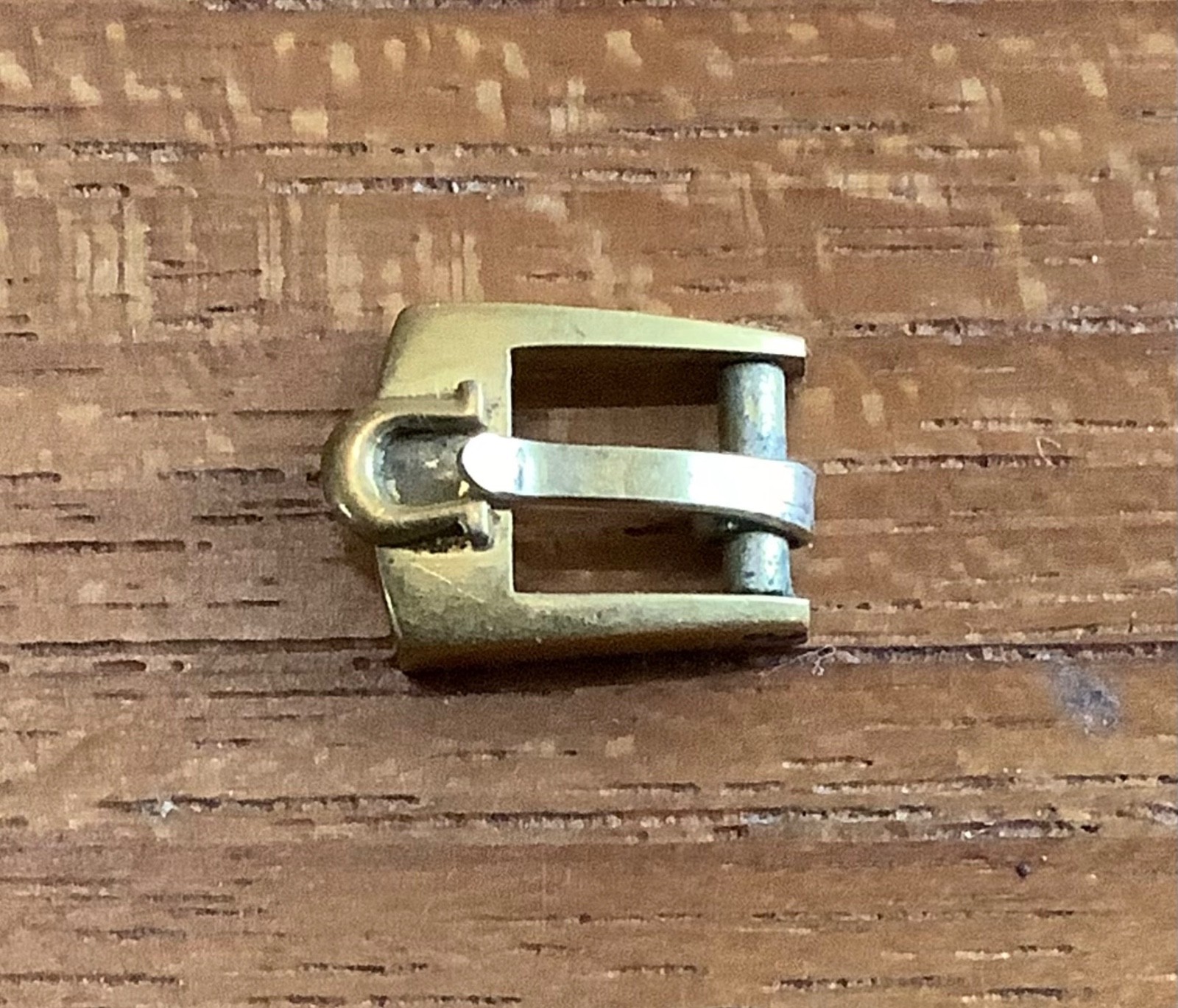 Vintage Omega Lady’s Gold Plaque Buckle To Fit 6mm Two Piece Leather Strap