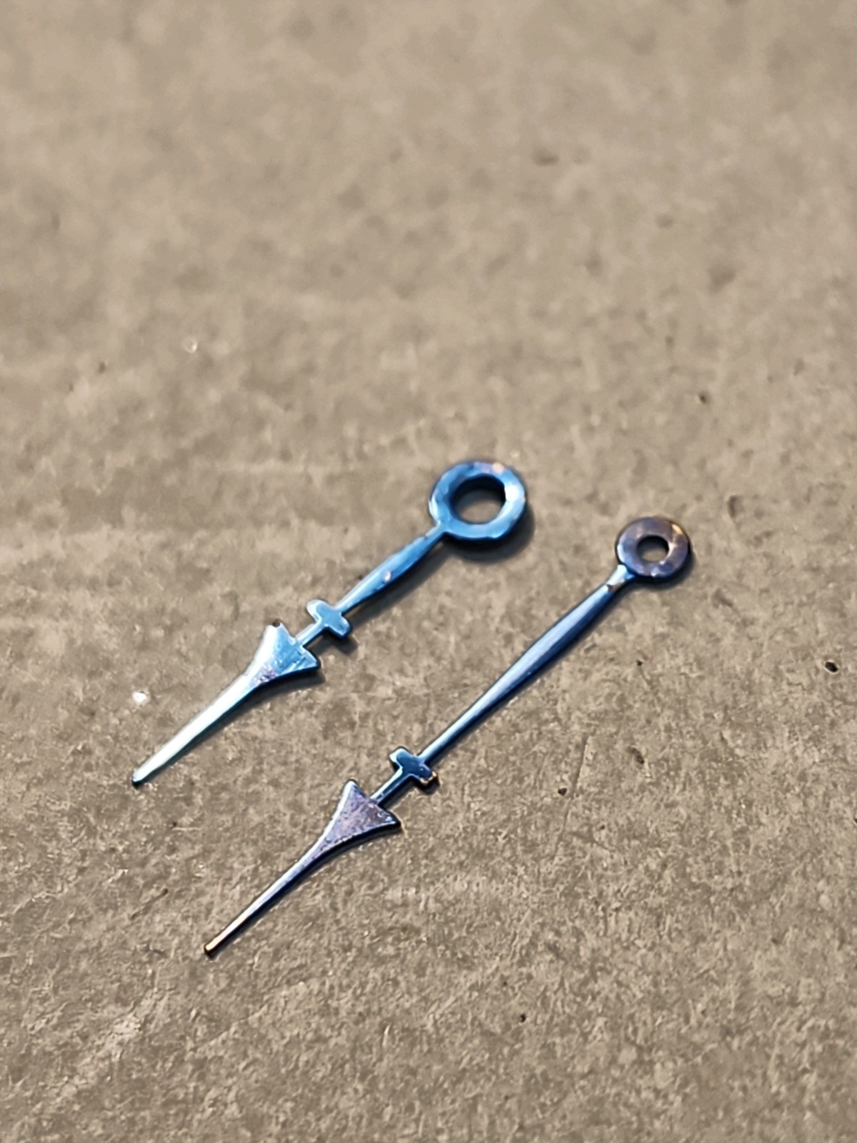 Set Of NOS Howard 12s Blue Arrow Hour/Min Hands 160/95 For Restoration