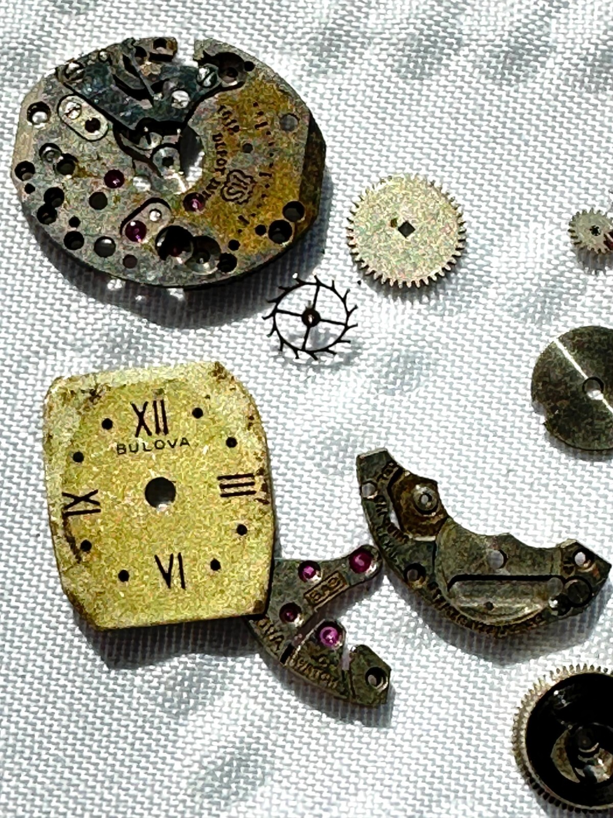 Vintage Bulova 5AB Mechanical Movement PARTS ONLY Assemblage Art Steampunk 21-11