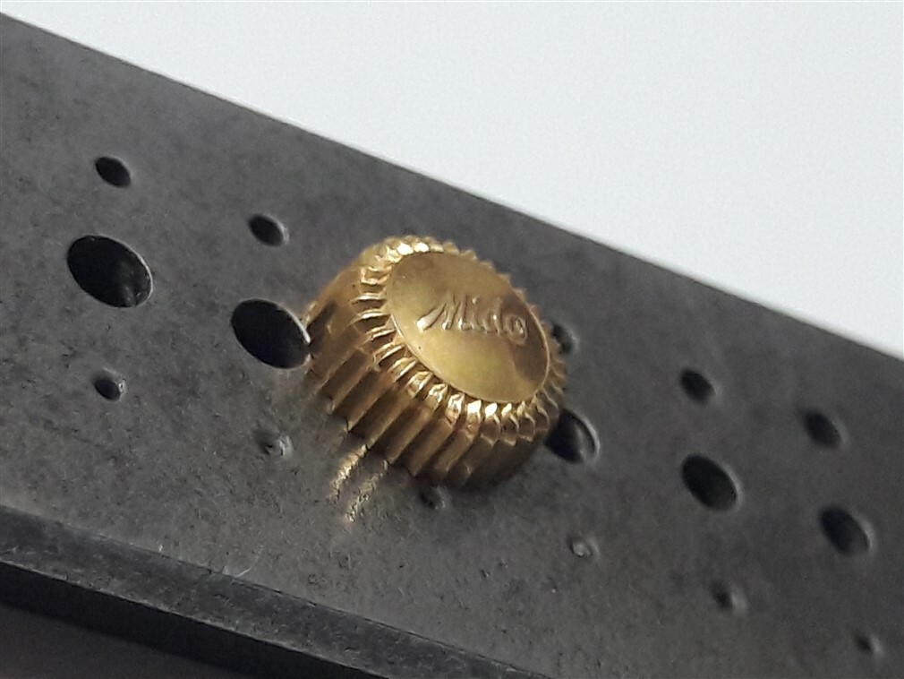 RARE 6.15 MM YELLOW GOLD P MIDO CHRONO / MULTI-CENTERCHRONO CROWN – NOS #IM2