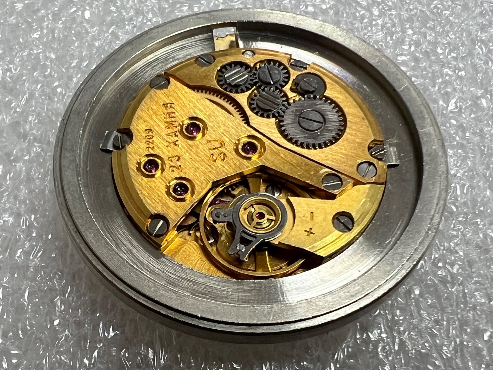 USSR LUCH movement 2209 caliber Gold Plated watch mechanism. FOR PARTS .