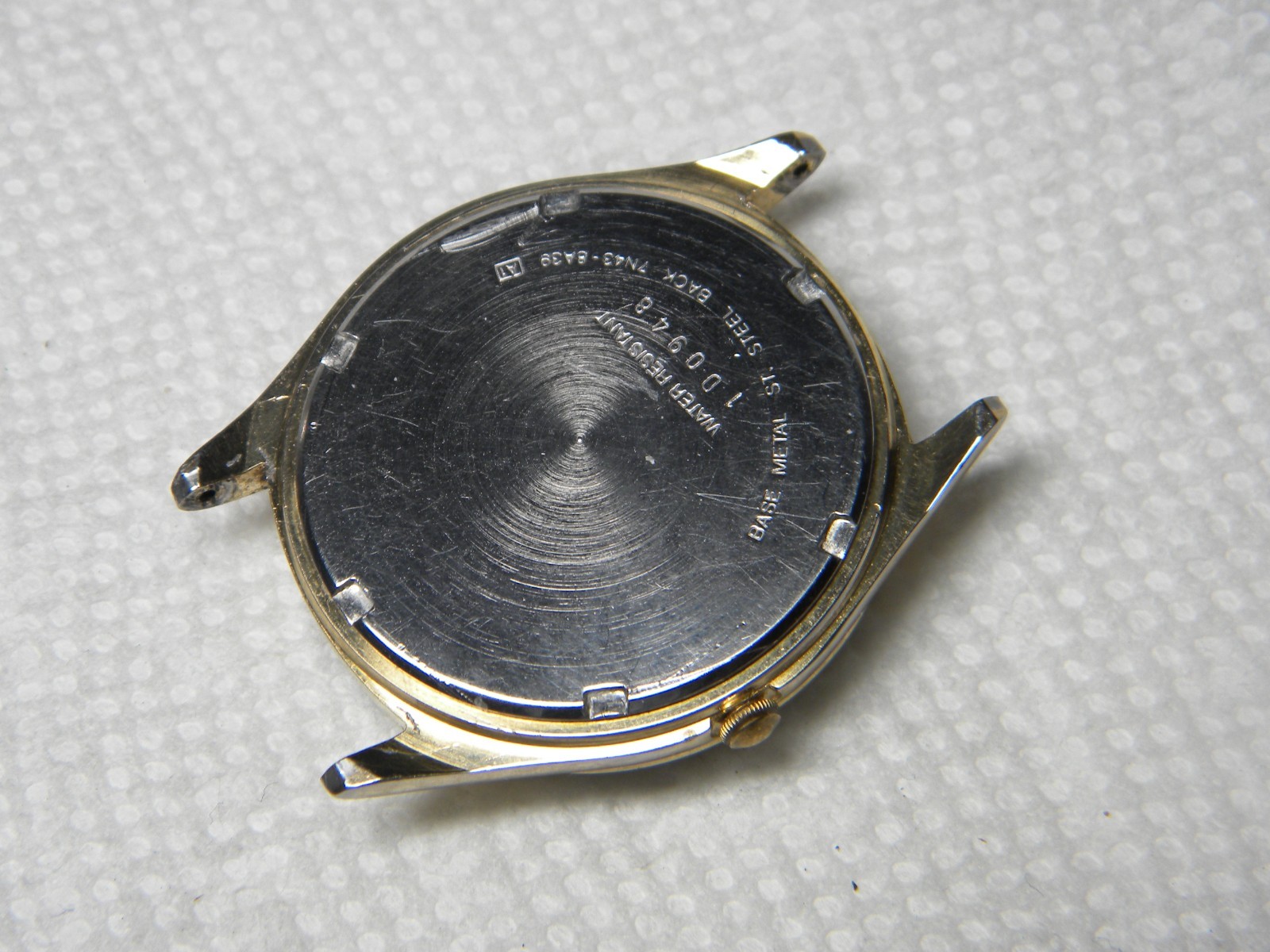 Seiko Case Quartz 8123-6009 & Seiko Quartz Wrist Watch 7N43-8A39 NoRun Parts