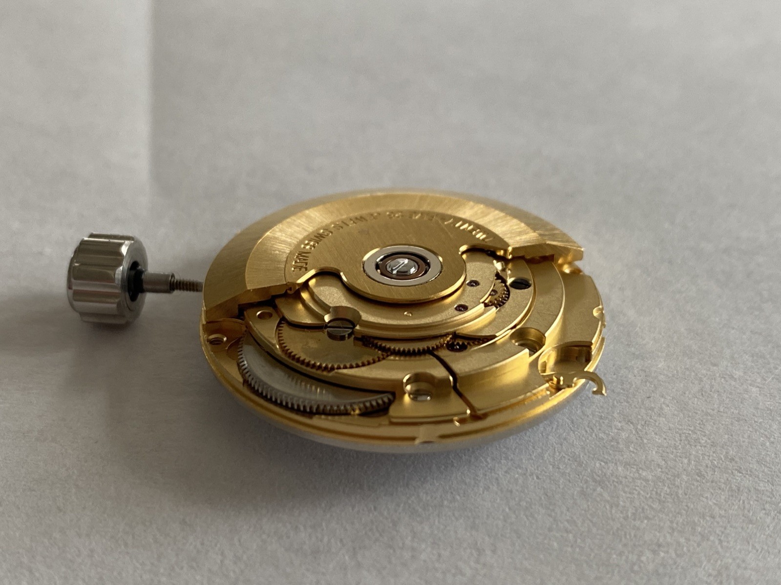 NOS GENUINE ETA 2824-2 AUTOMATIC WATCH PART MOVEMENT 25 JEWEL SWISS MADE