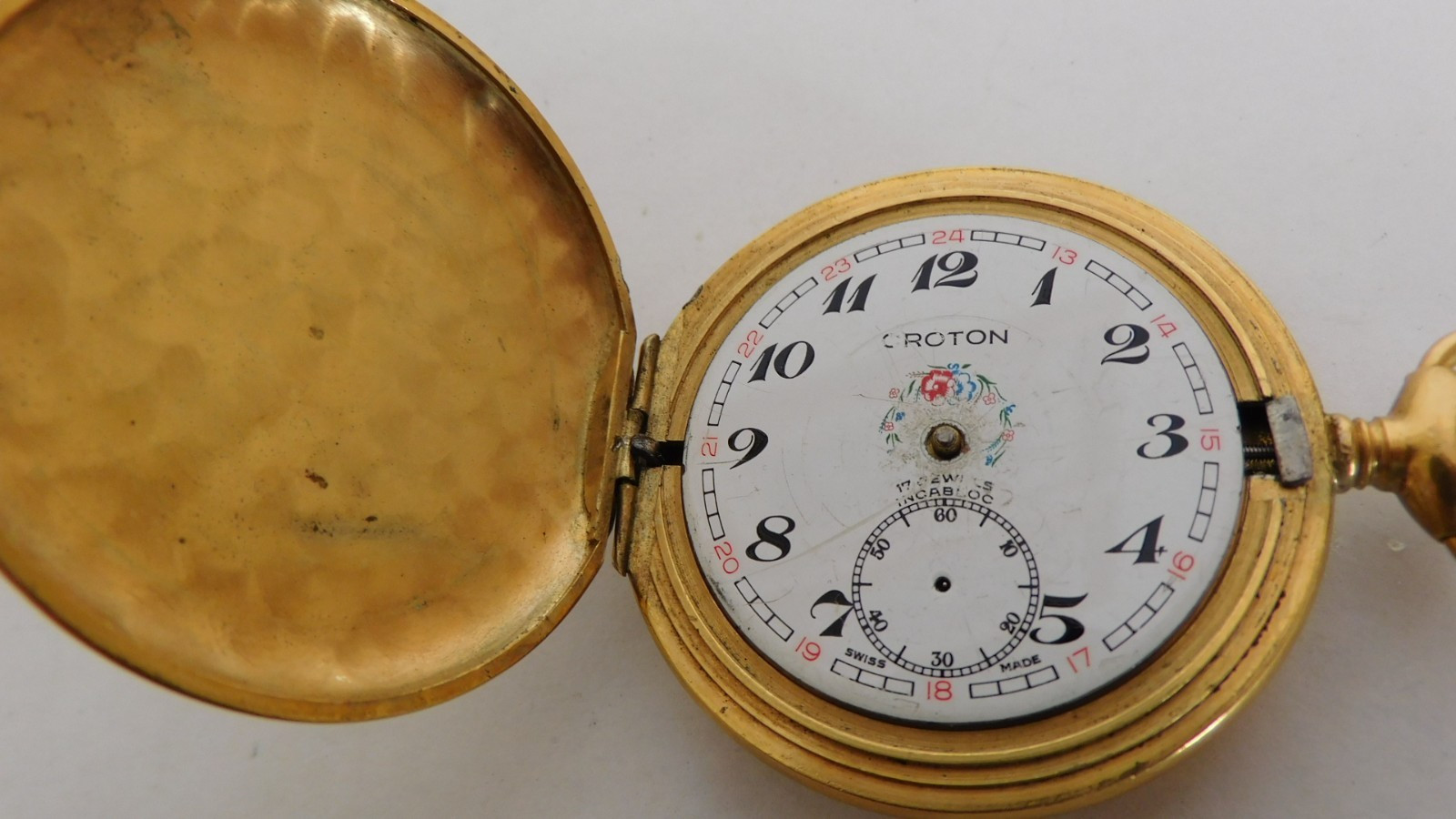 UT 6498 P.W. FOR PART or REPAIR NOT RUNNING CRYSTAL BEZEL MISSING. 17 JEWELS.
