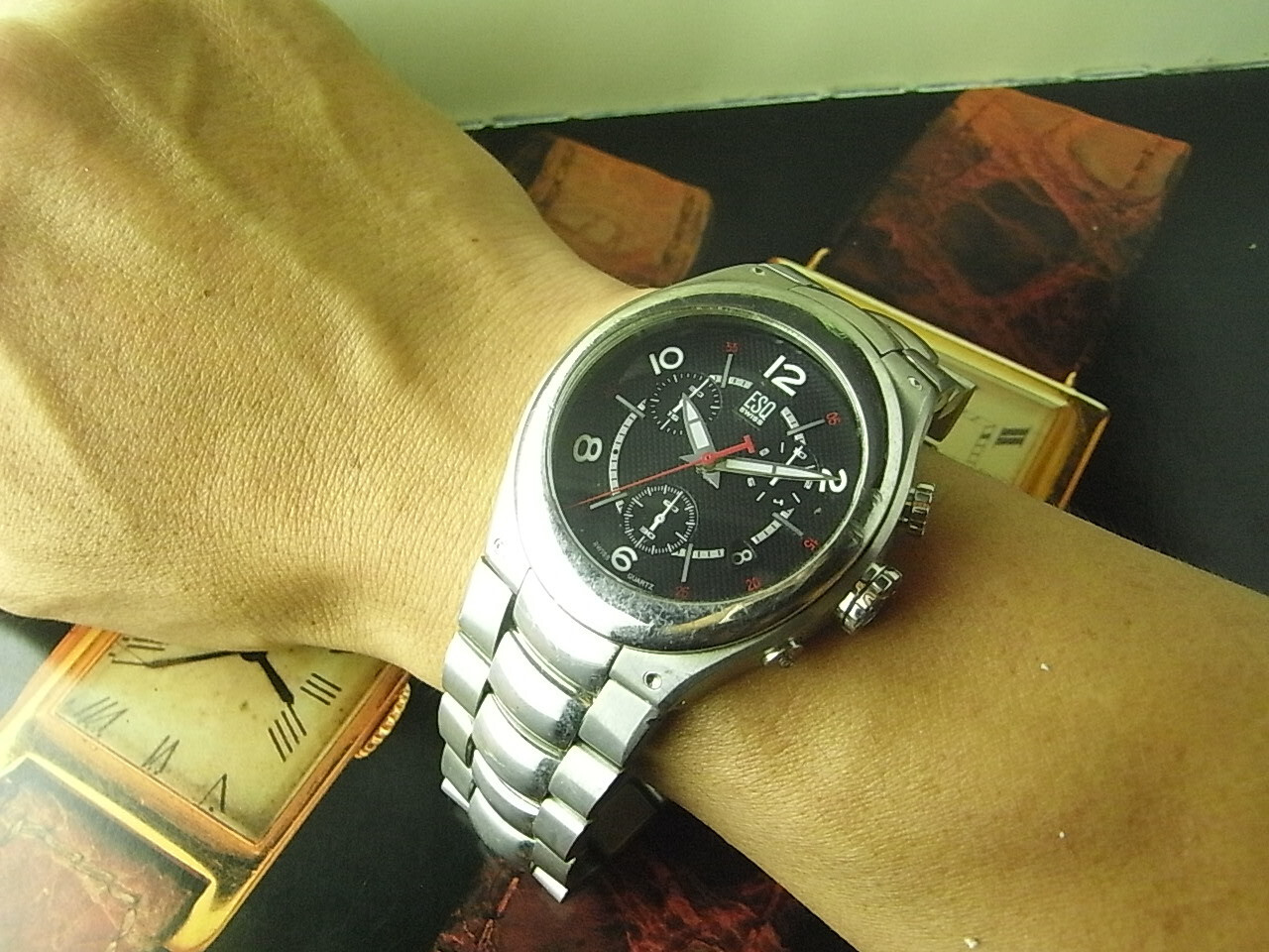 40MM ESQ BY MOVADO CATALYST CHRONO SALESMAN SAMPLE DEMO WATCH (without movement)