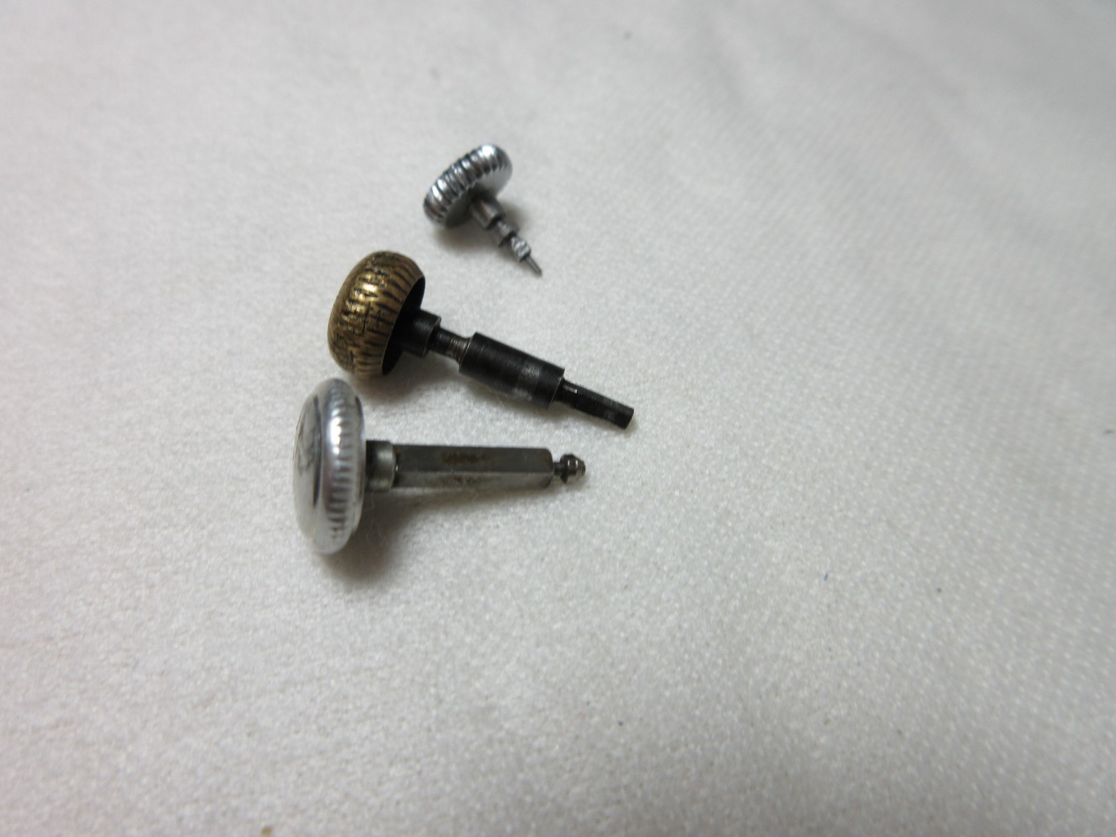 VINTAGE LOT OF POCKET WATCH CROWNS WATCHMAKERS REPLACEMENT PART #3