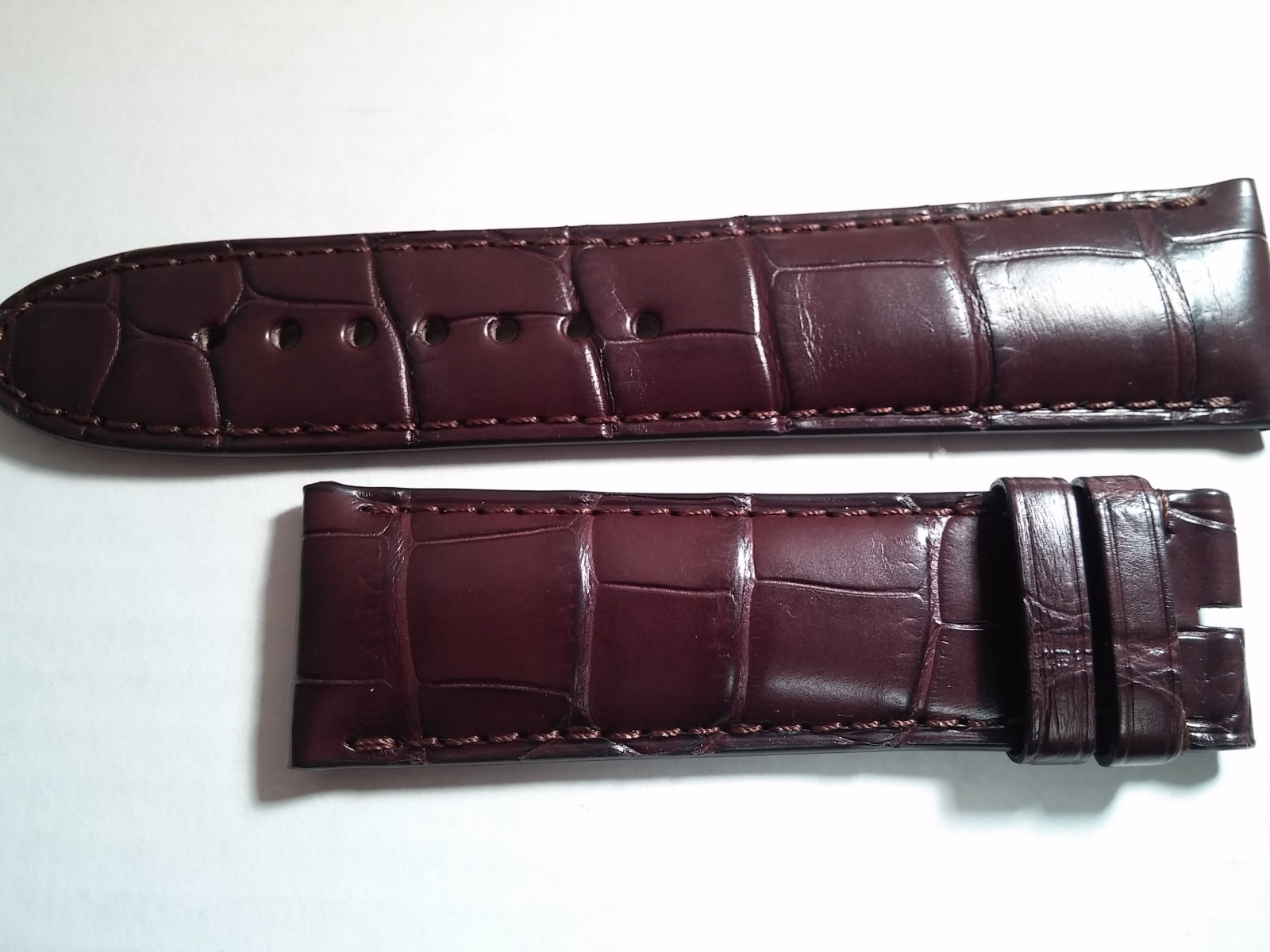 Montblanc band, 22/20mm Dark Brown, crocodile, NEW, lightly padded, brown stitch