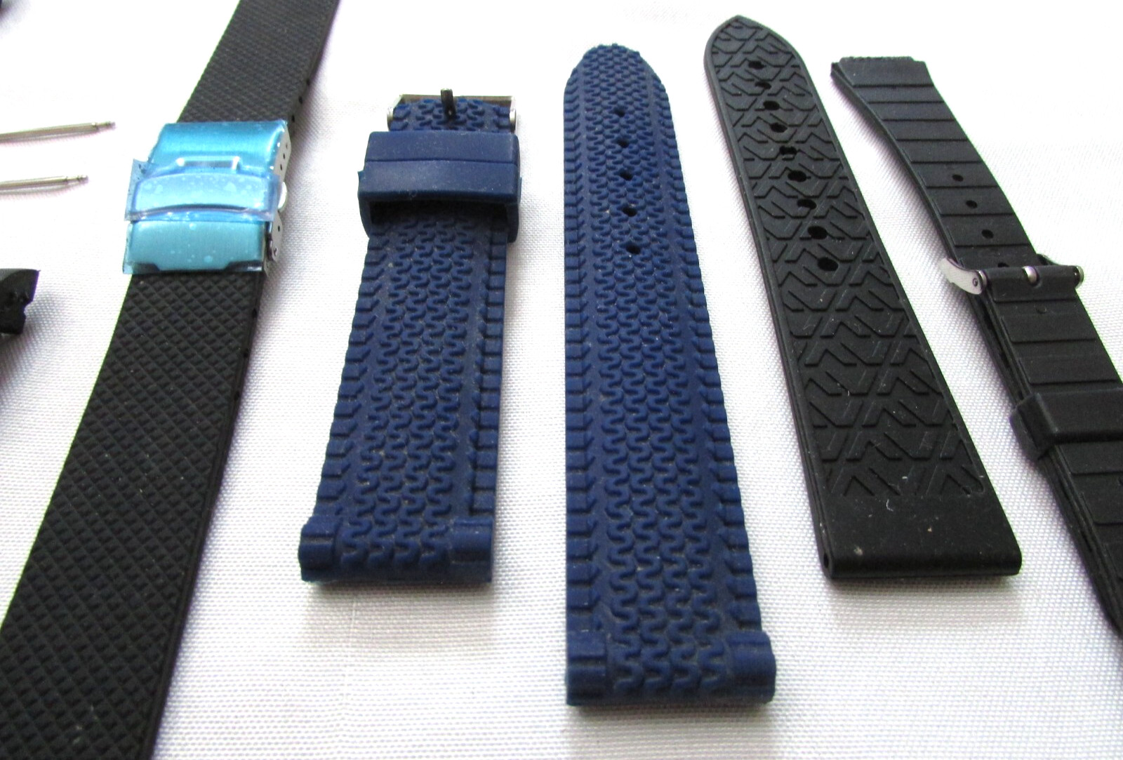RUBBER BLUE & BLACK WATCH DIVE STRAPS/BANDS 18-25mm P&R 4CT LOT W65