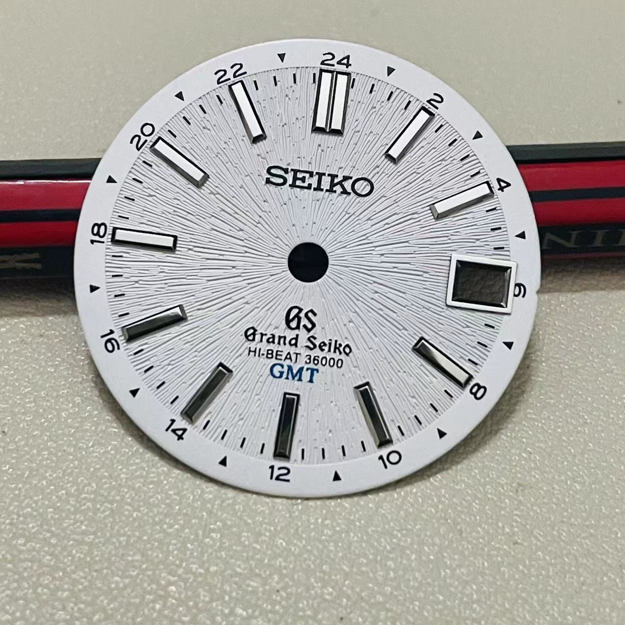 28.5mm GMT Sand Line Pattern Watch Dial No Luminous for Nh34 Nh35 Movement